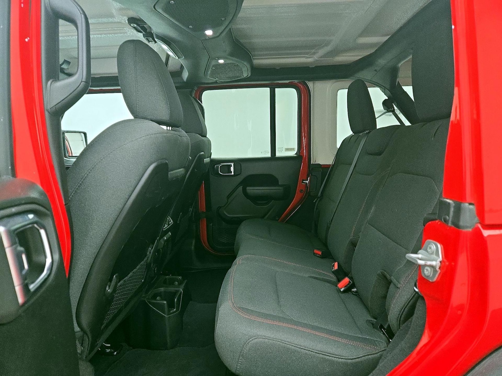 2025 Jeep Wrangler 4-Door Rubicon - Photo 11