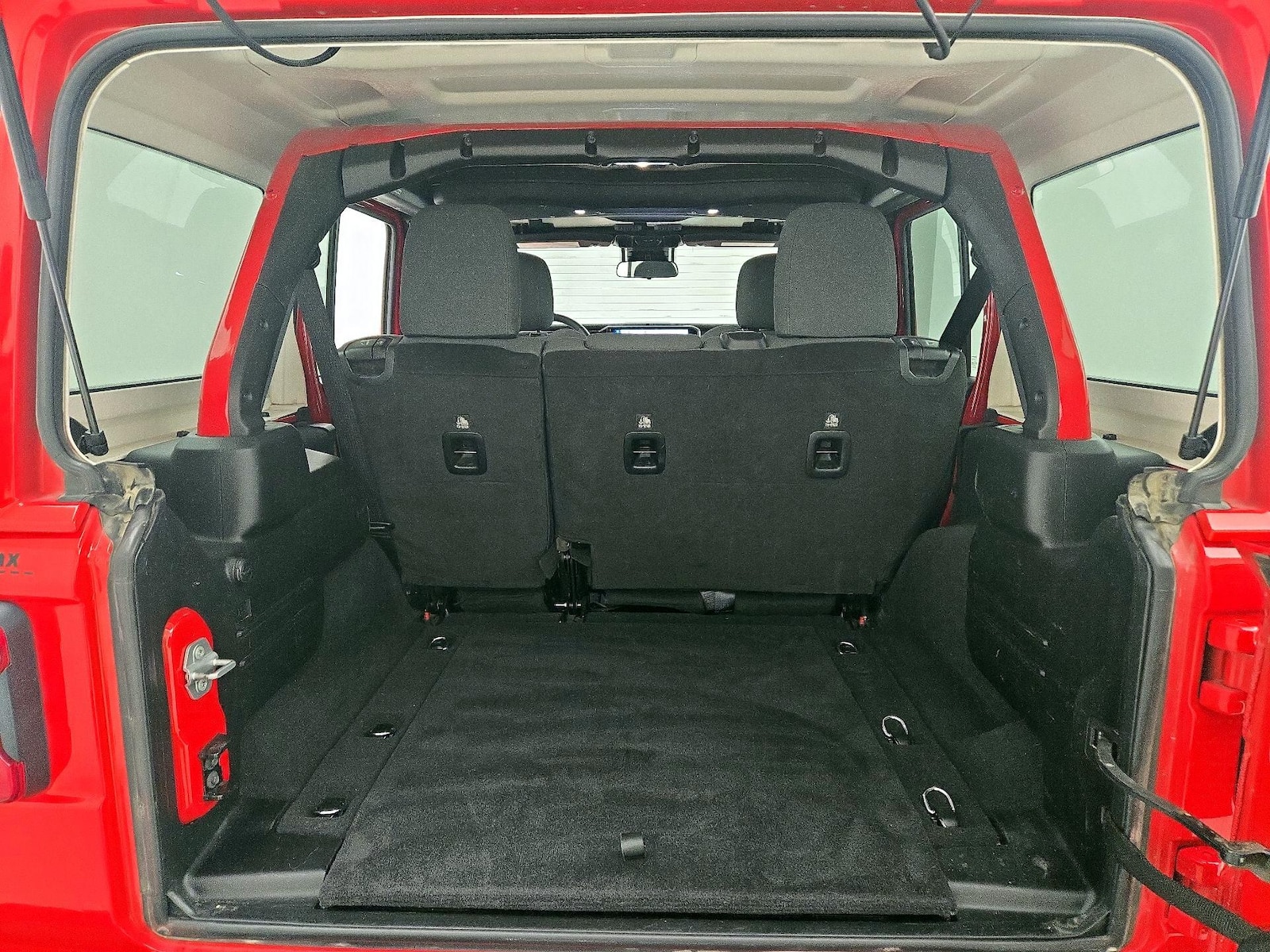 2025 Jeep Wrangler 4-Door Rubicon - Photo 20