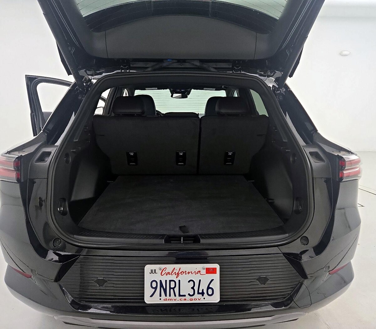 Trunk/Cargo (Seats Up)