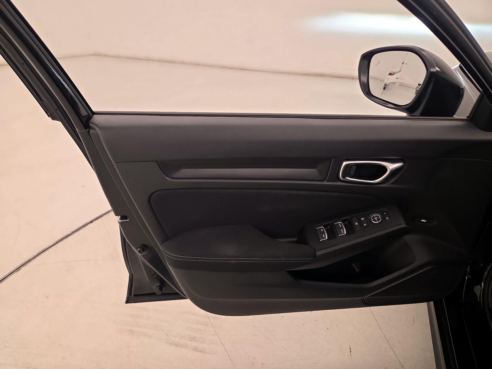 2025 Honda Civic Sport - Photo 13