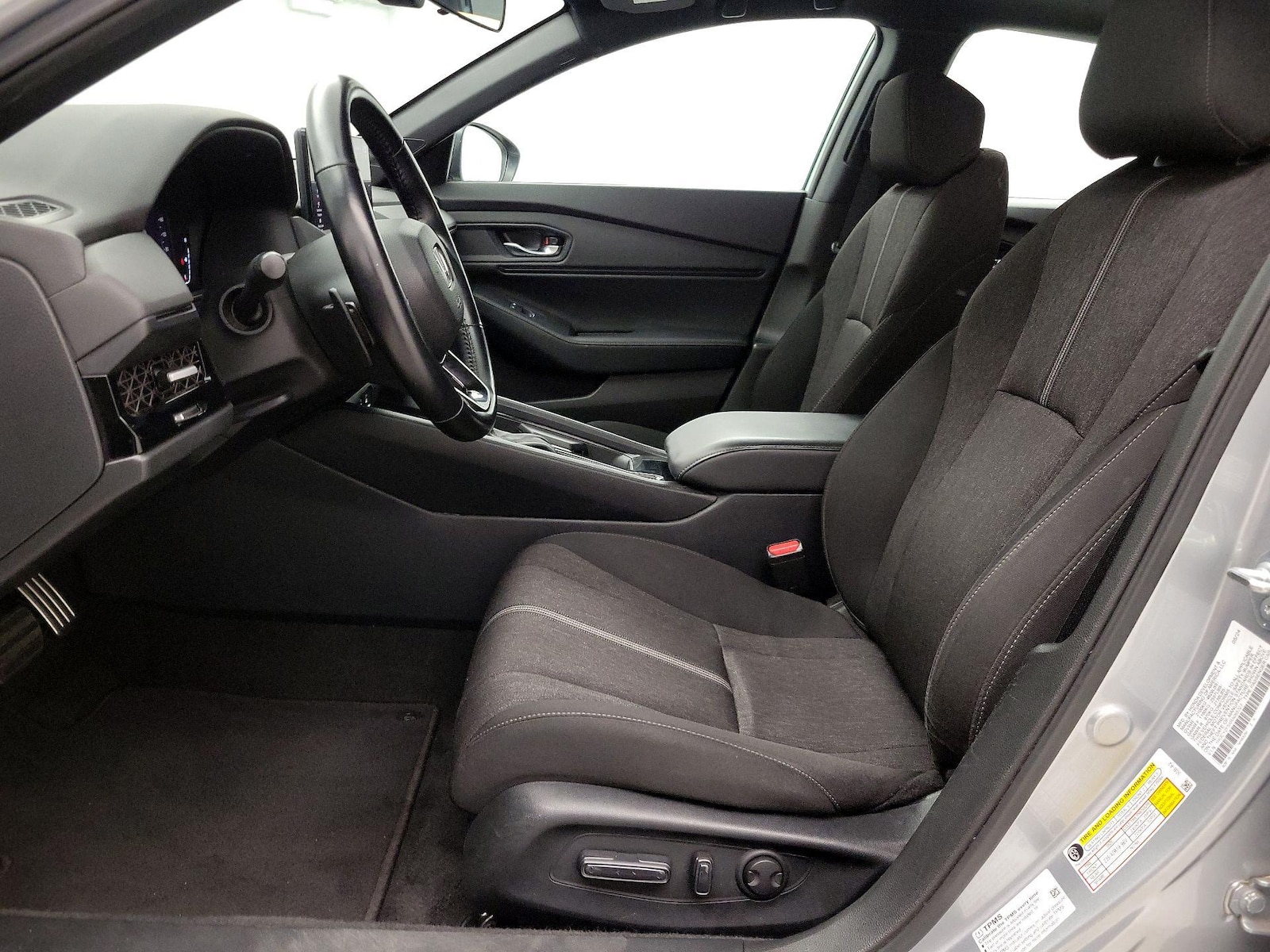 Power Seat(s) & Side Airbags