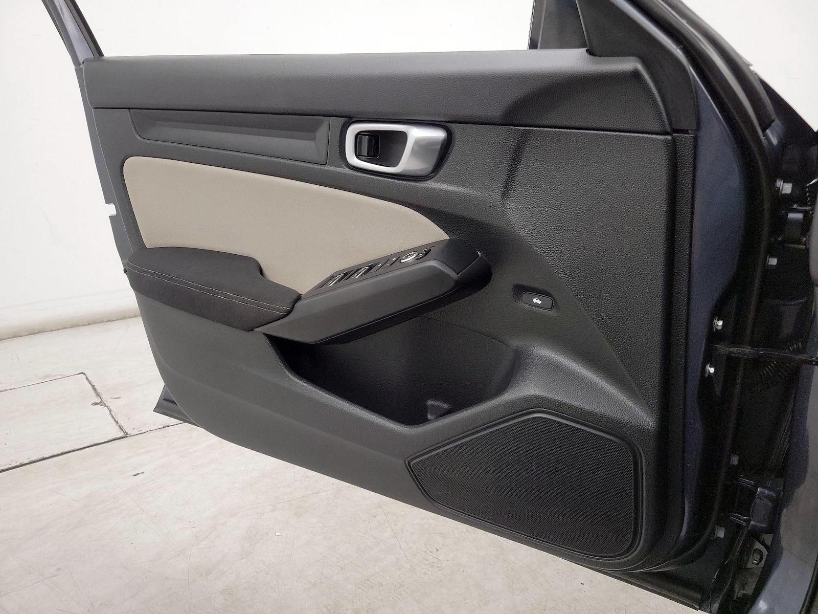 2023 Honda Civic LX - Photo 13
