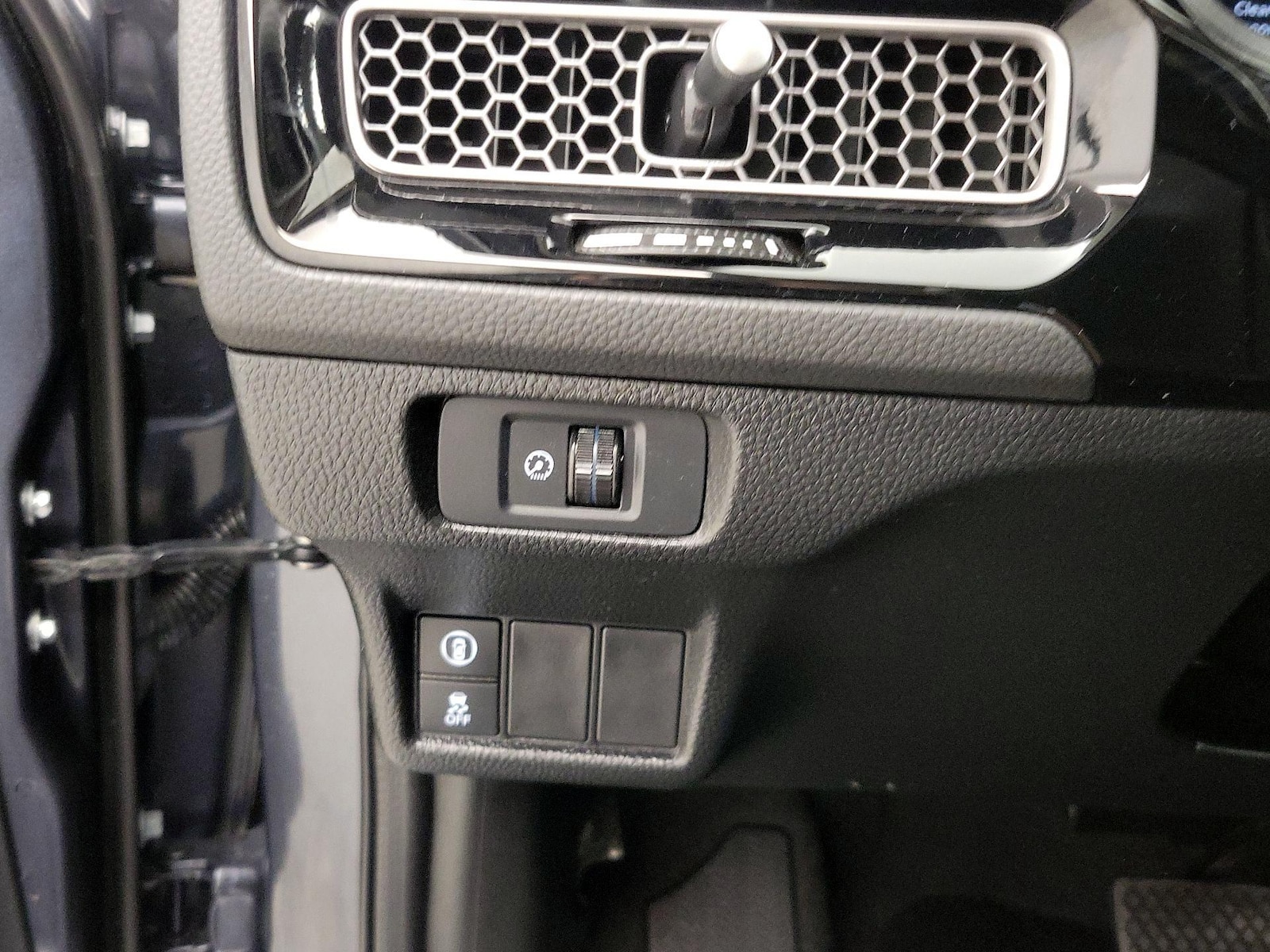 2023 Honda Civic LX - Photo 14