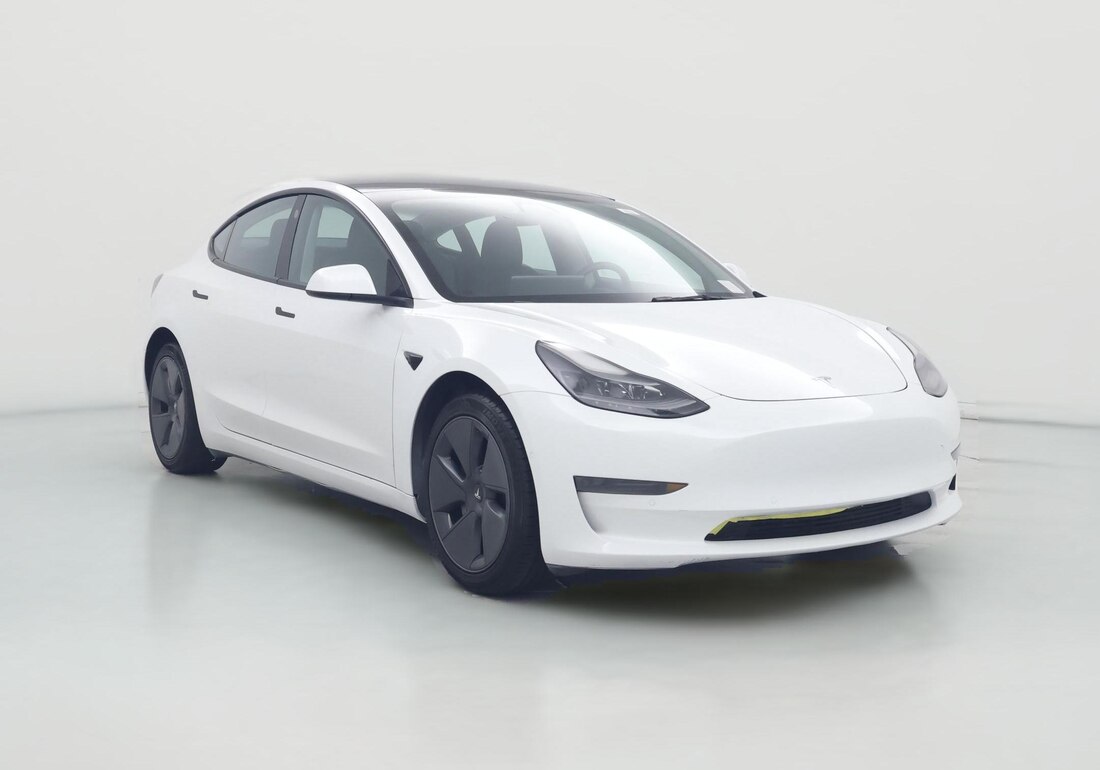 2022 Tesla Model 3 Rear-Wheel Drive in White — CarMax photo