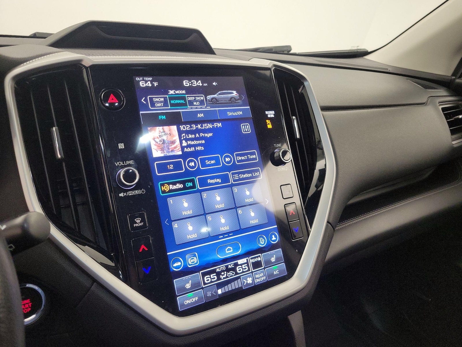 2023 Subaru Ascent Limited - Photo 17