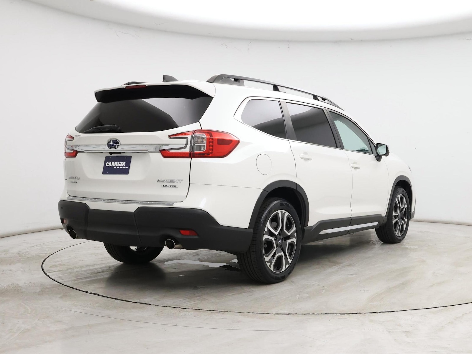 2023 Subaru Ascent Limited - Photo 9