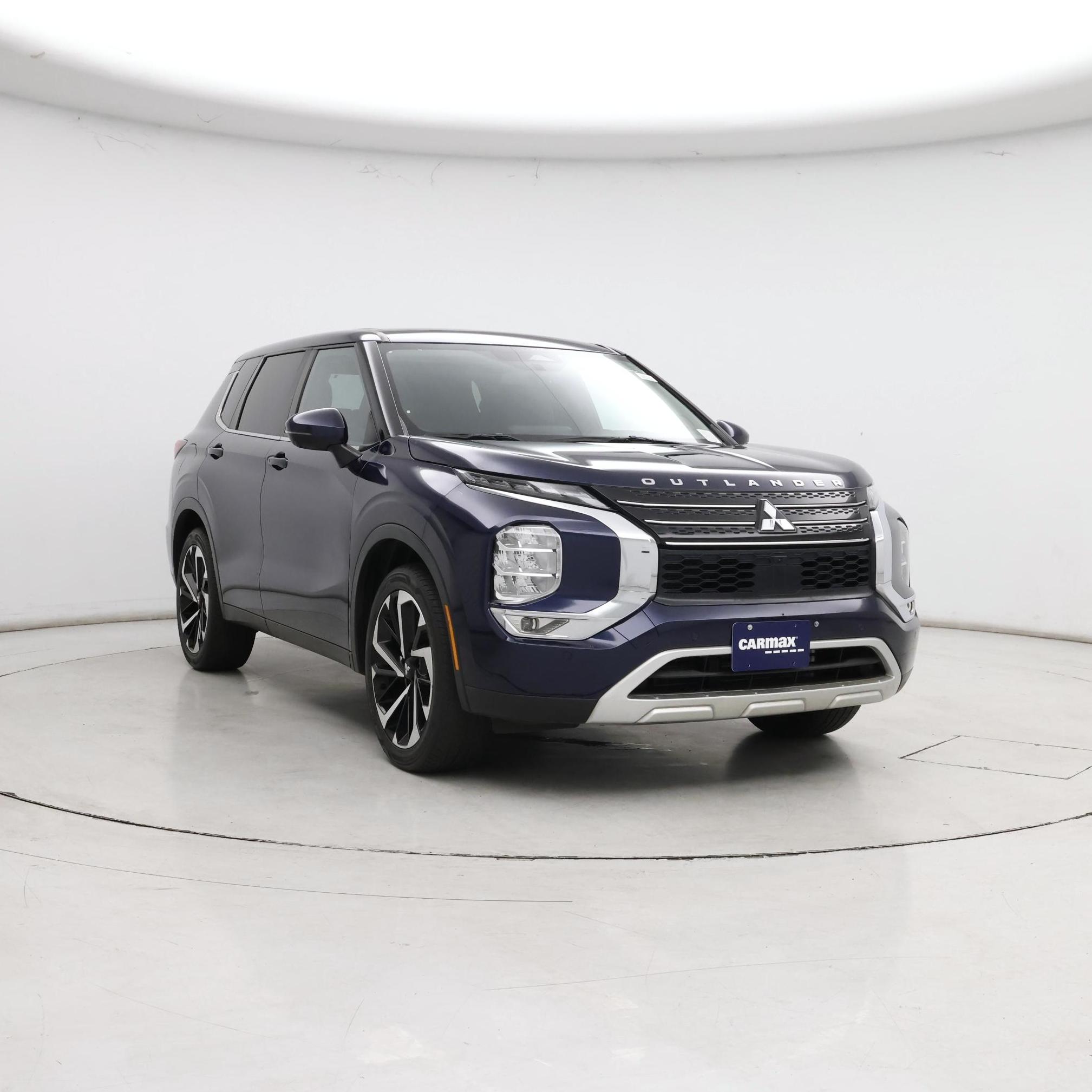 Blue 2024 Mitsubishi Outlander SUV / Crossover Front-Wheel Drive Automatic