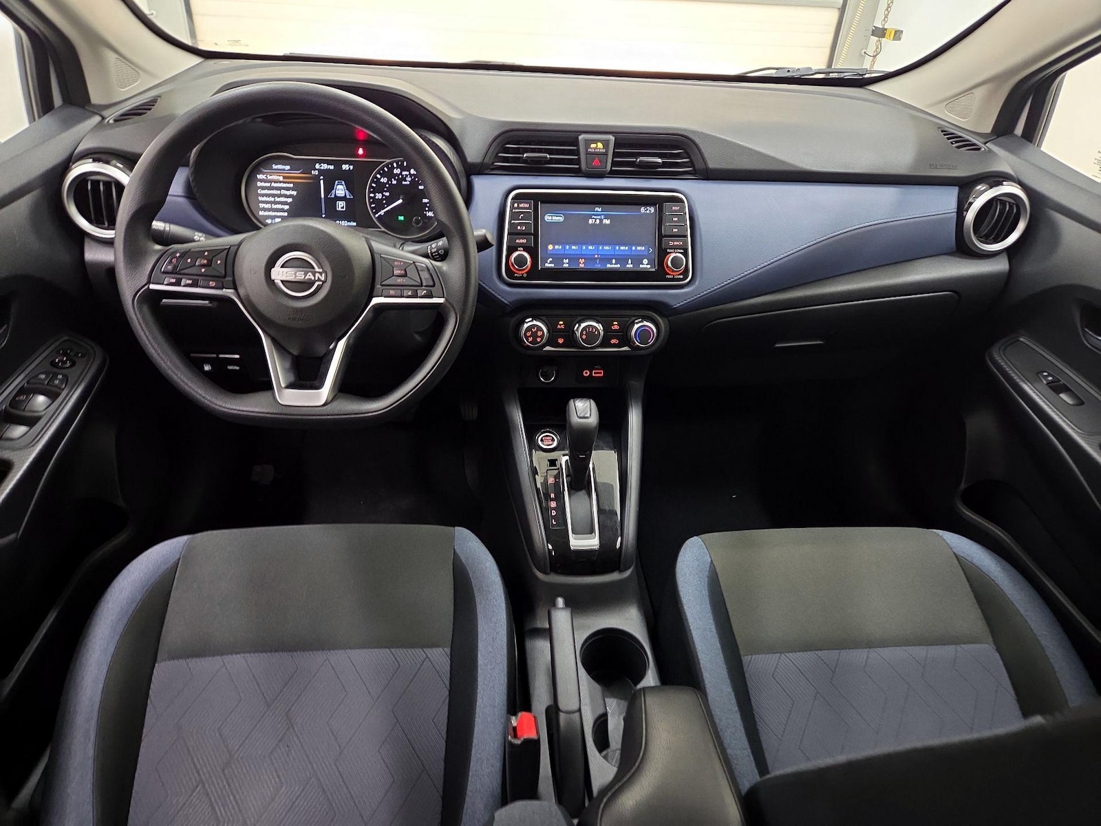 2024 Nissan Versa Sedan SV - Photo 10