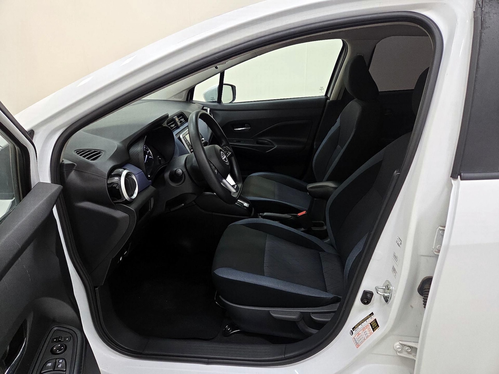 2024 Nissan Versa Sedan SV - Photo 12