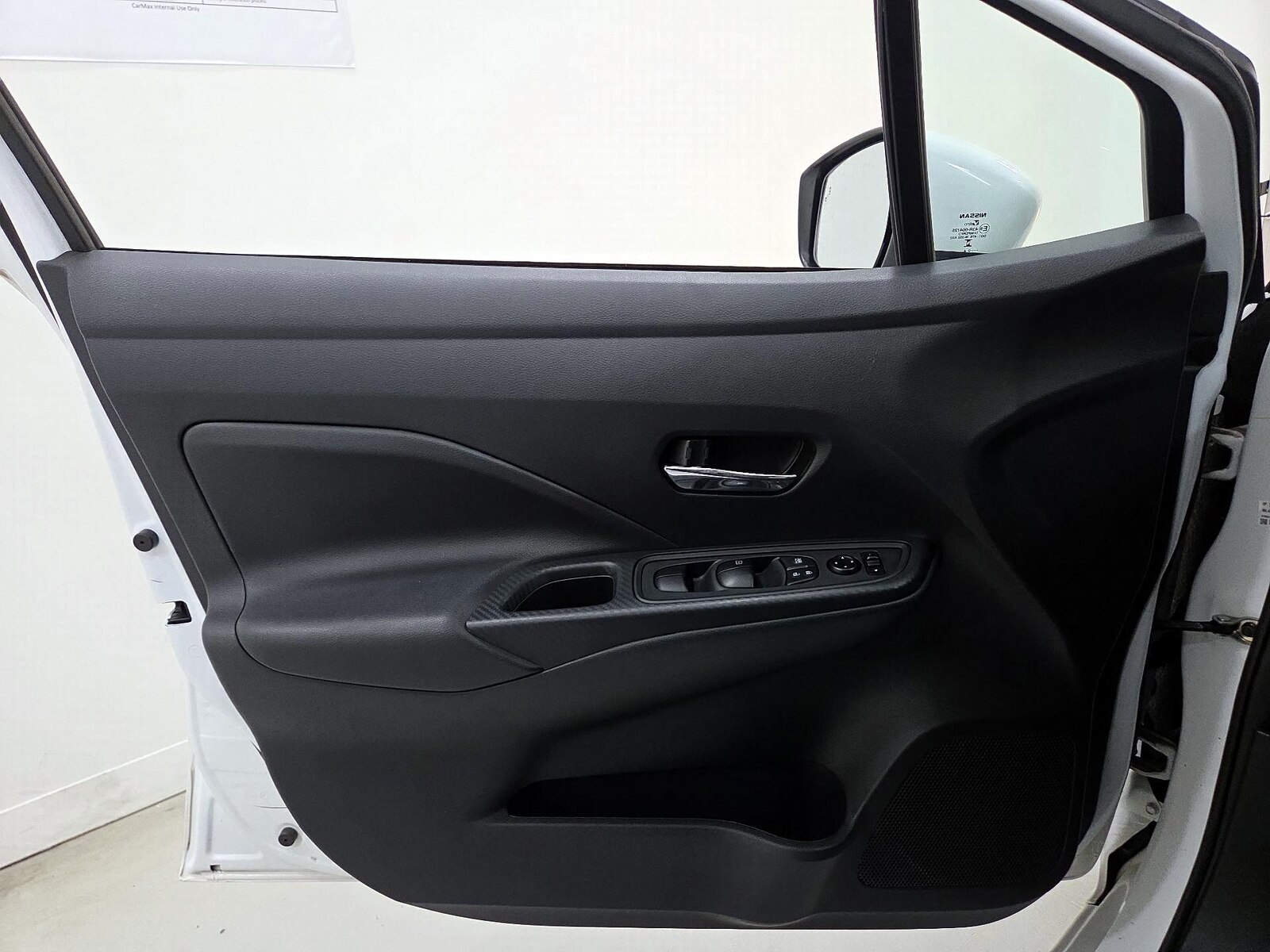 2024 Nissan Versa Sedan SV - Photo 13