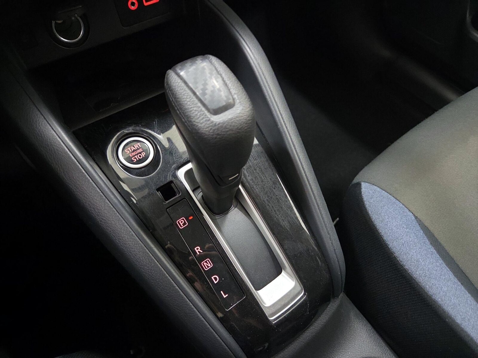 2024 Nissan Versa Sedan SV - Photo 18