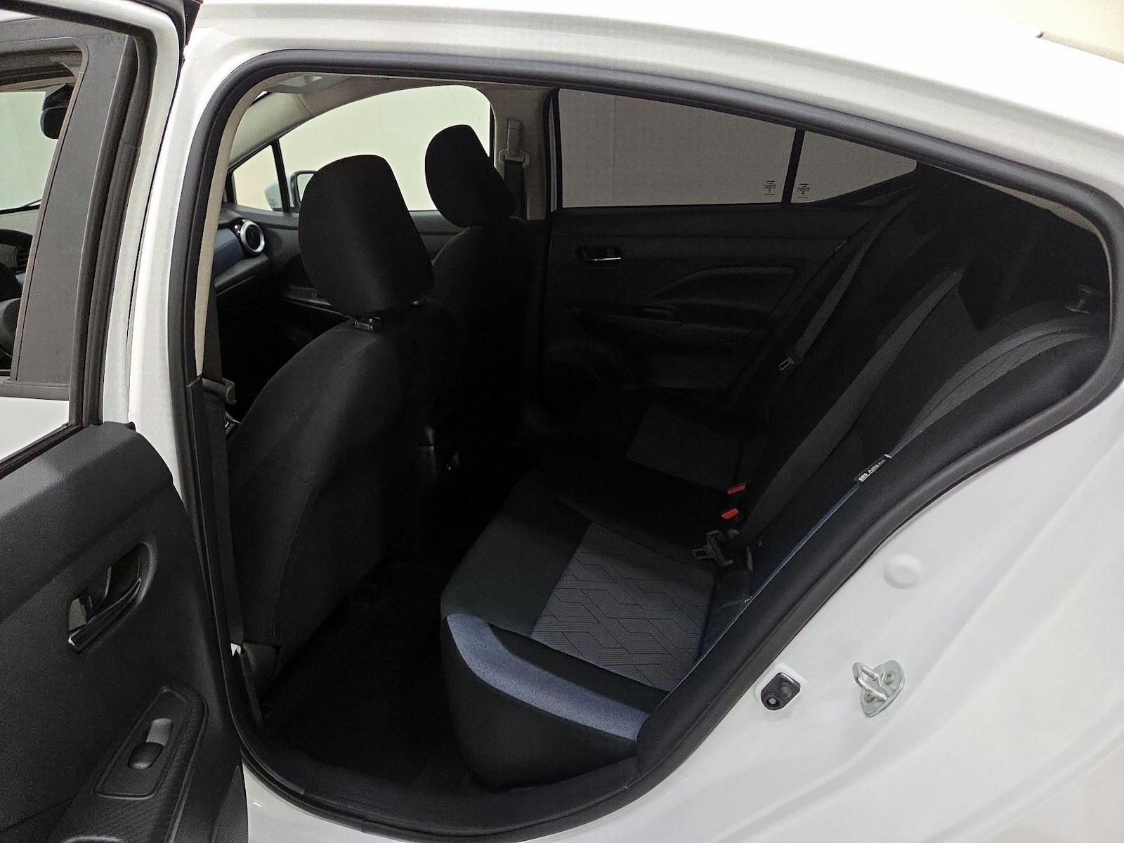 2024 Nissan Versa Sedan SV - Photo 20