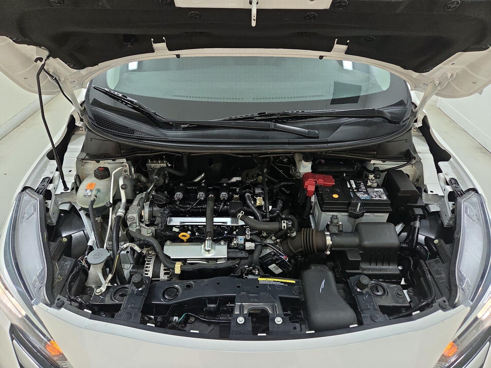 2024 Nissan Versa Sedan SV - Photo 22