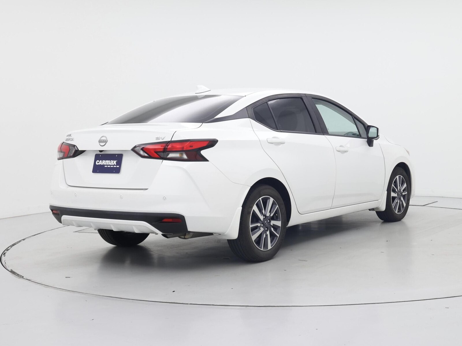 2024 Nissan Versa Sedan SV - Photo 9