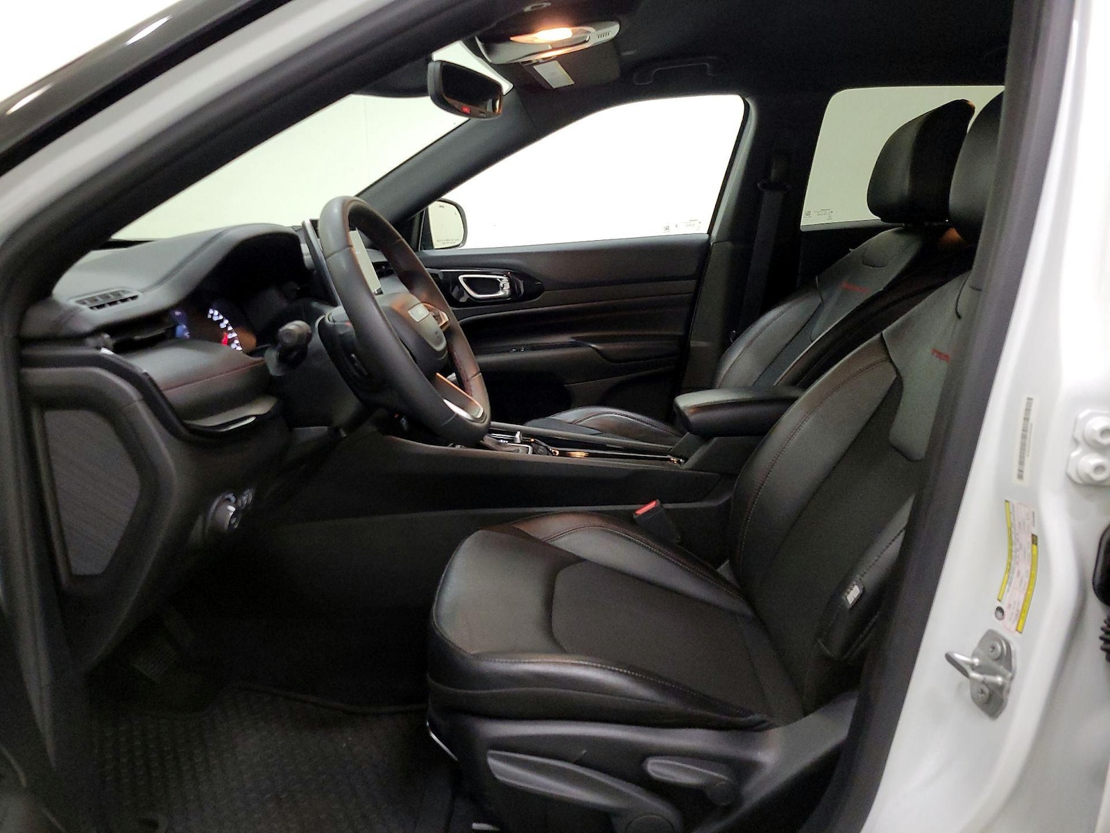 Leather Seats & Side Airbags