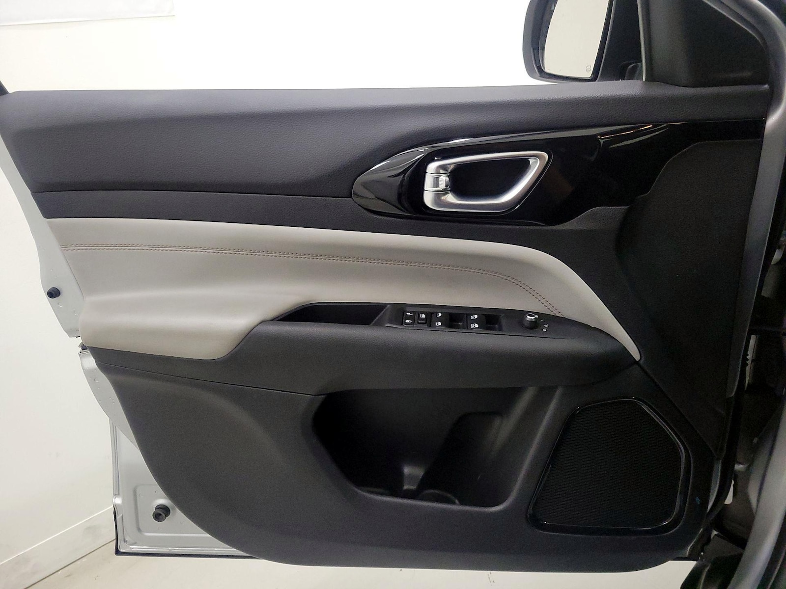 2025 Jeep Compass Limited - Photo 13