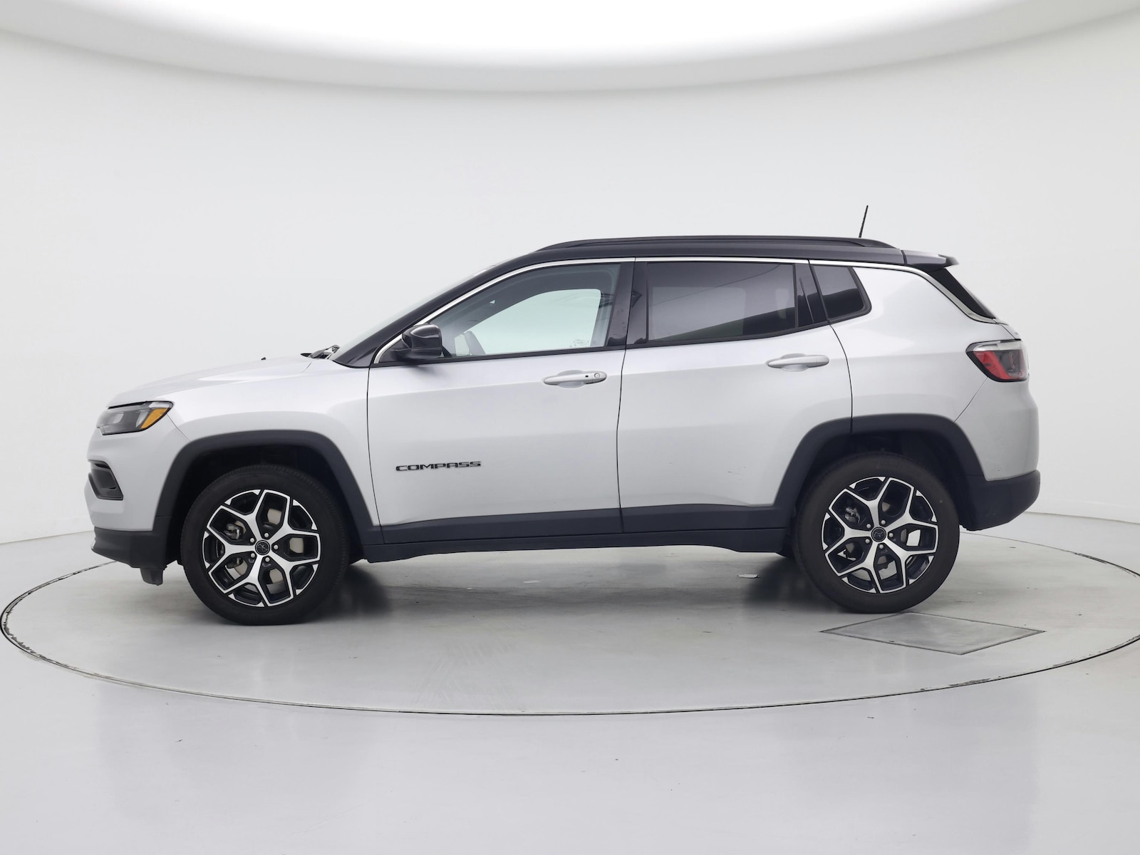 2025 Jeep Compass Limited - Photo 4