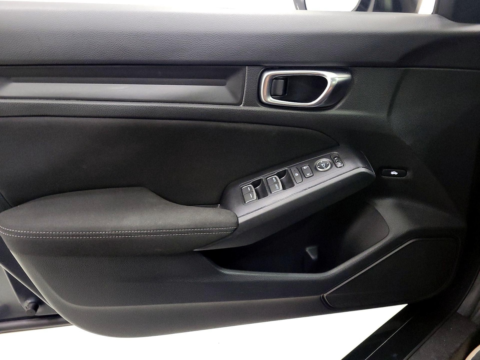 2025 Honda Civic Sport - Photo 13