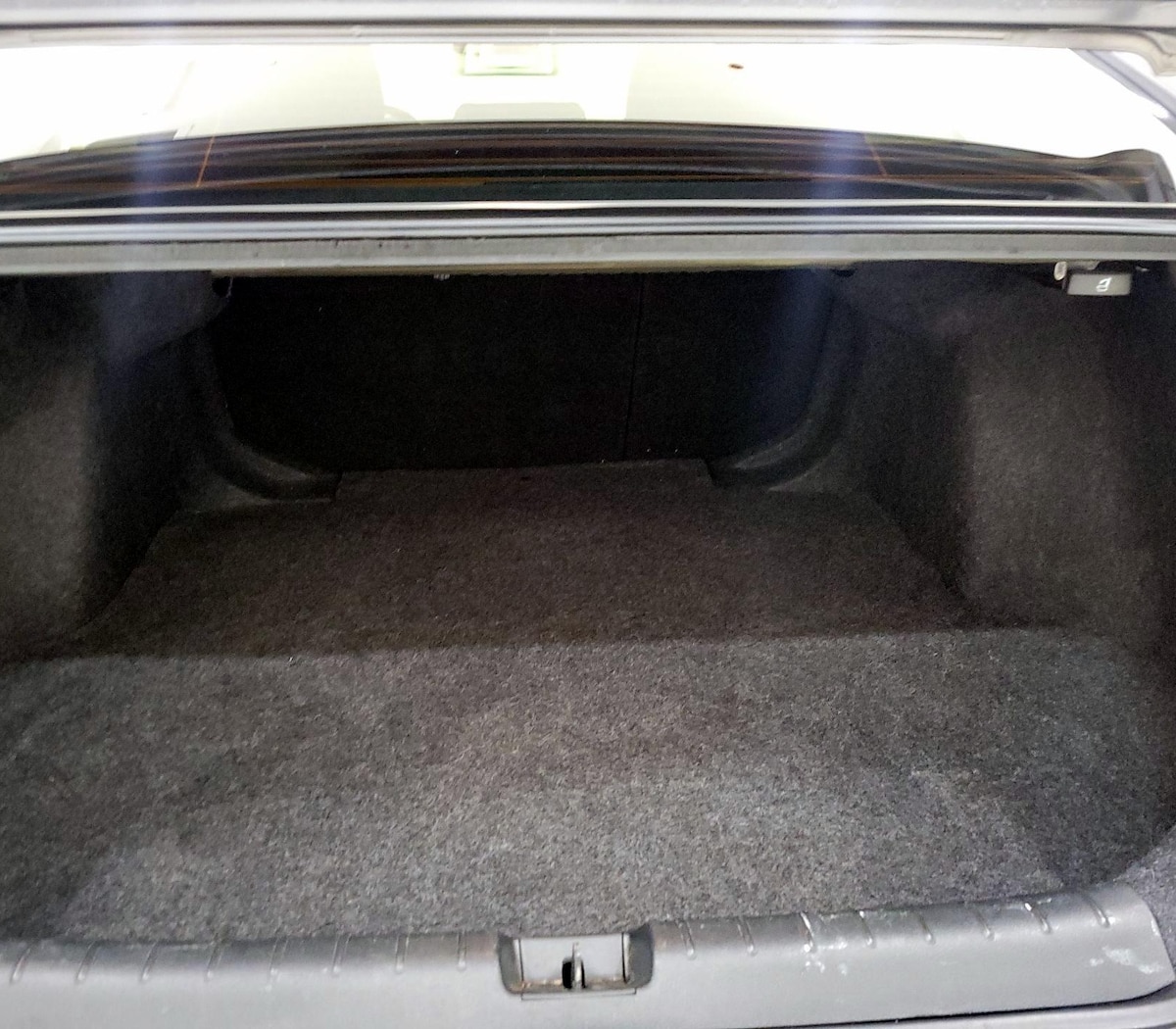 Trunk/Cargo (Seats Up)
