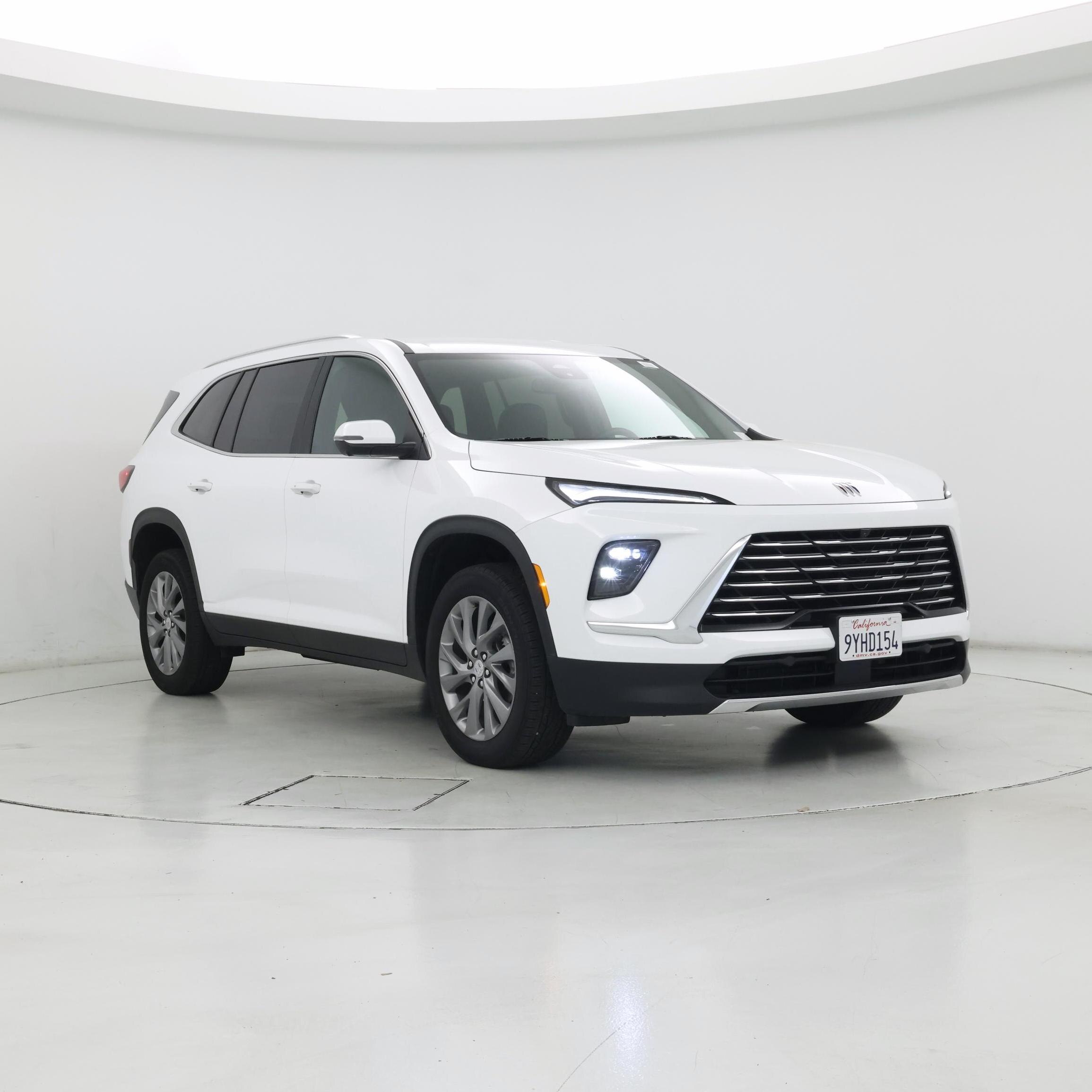 White 2025 Buick Enclave SUV / Crossover Front-Wheel Drive Automatic