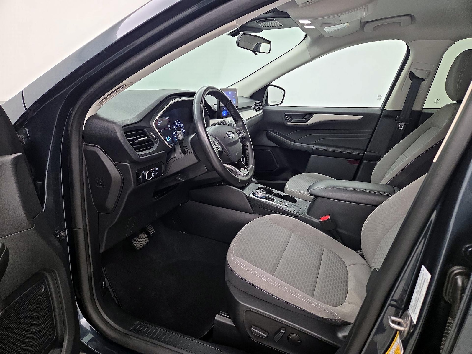 Power Seat(s) & Side Airbags