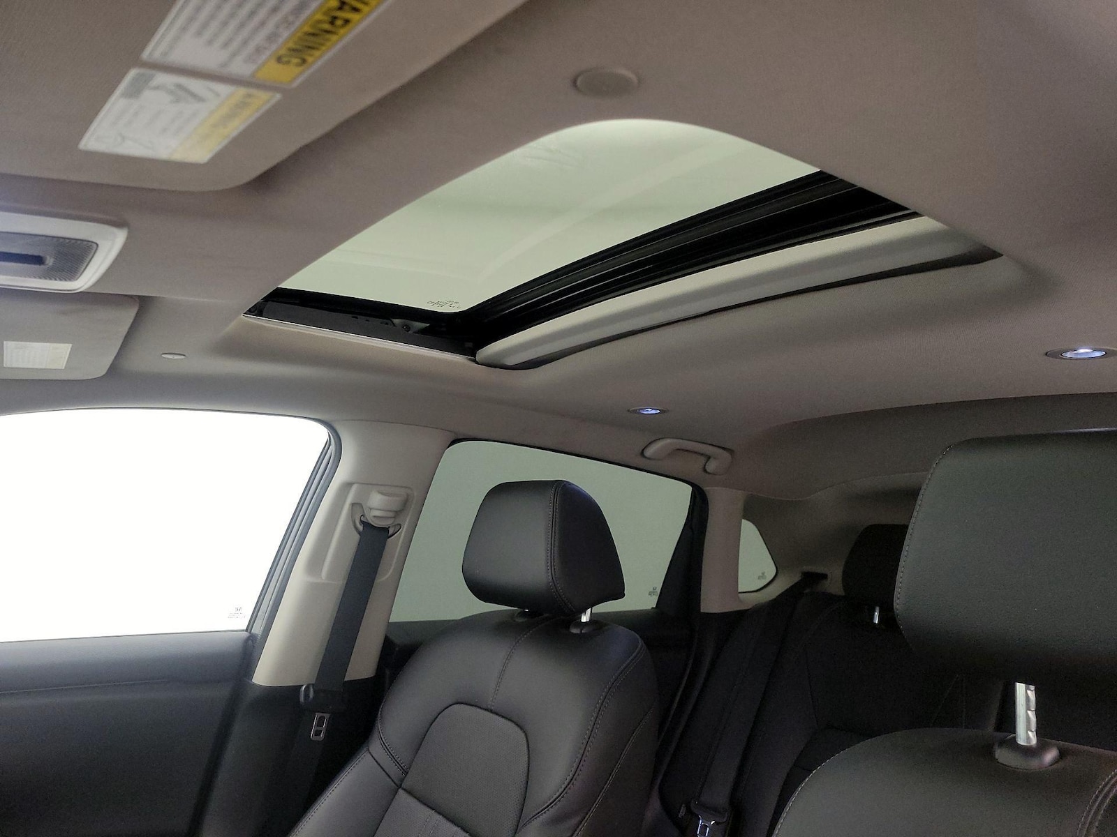 Sunroof(s) & Overhead Airbags