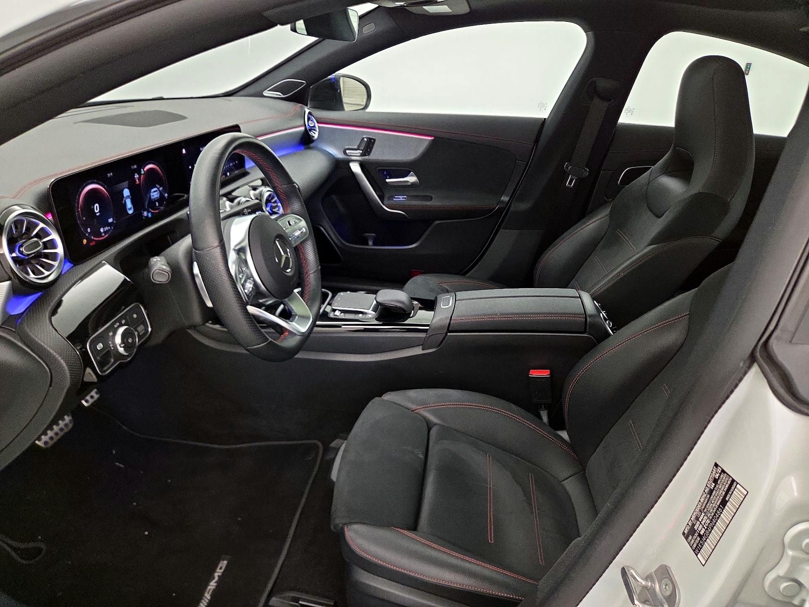 Power Seat(s) & Side Airbags