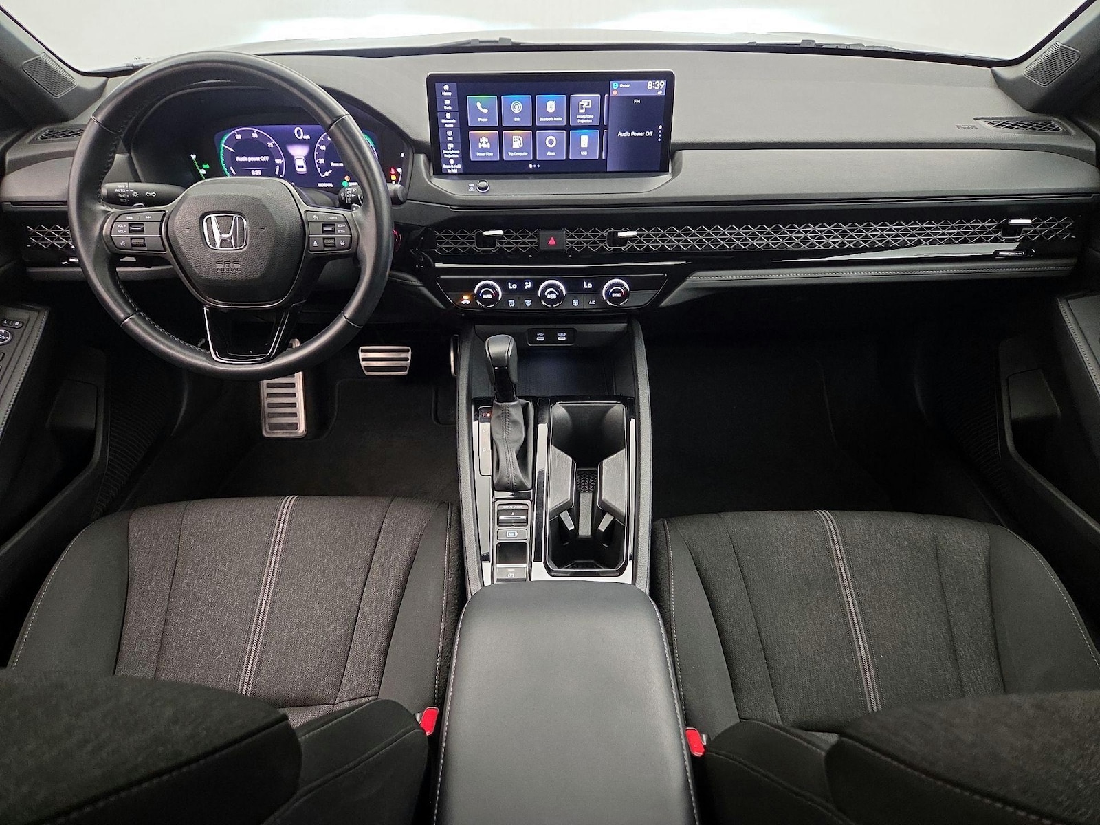 Apple CarPlay® & Android Auto™