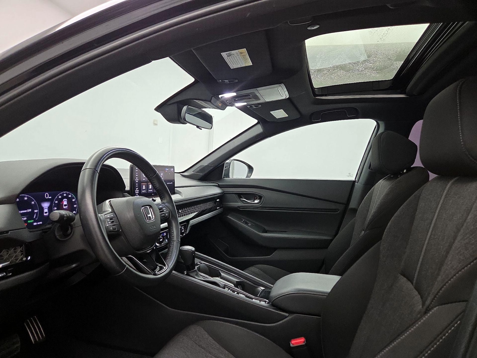 Sunroof(s) & Overhead Airbags
