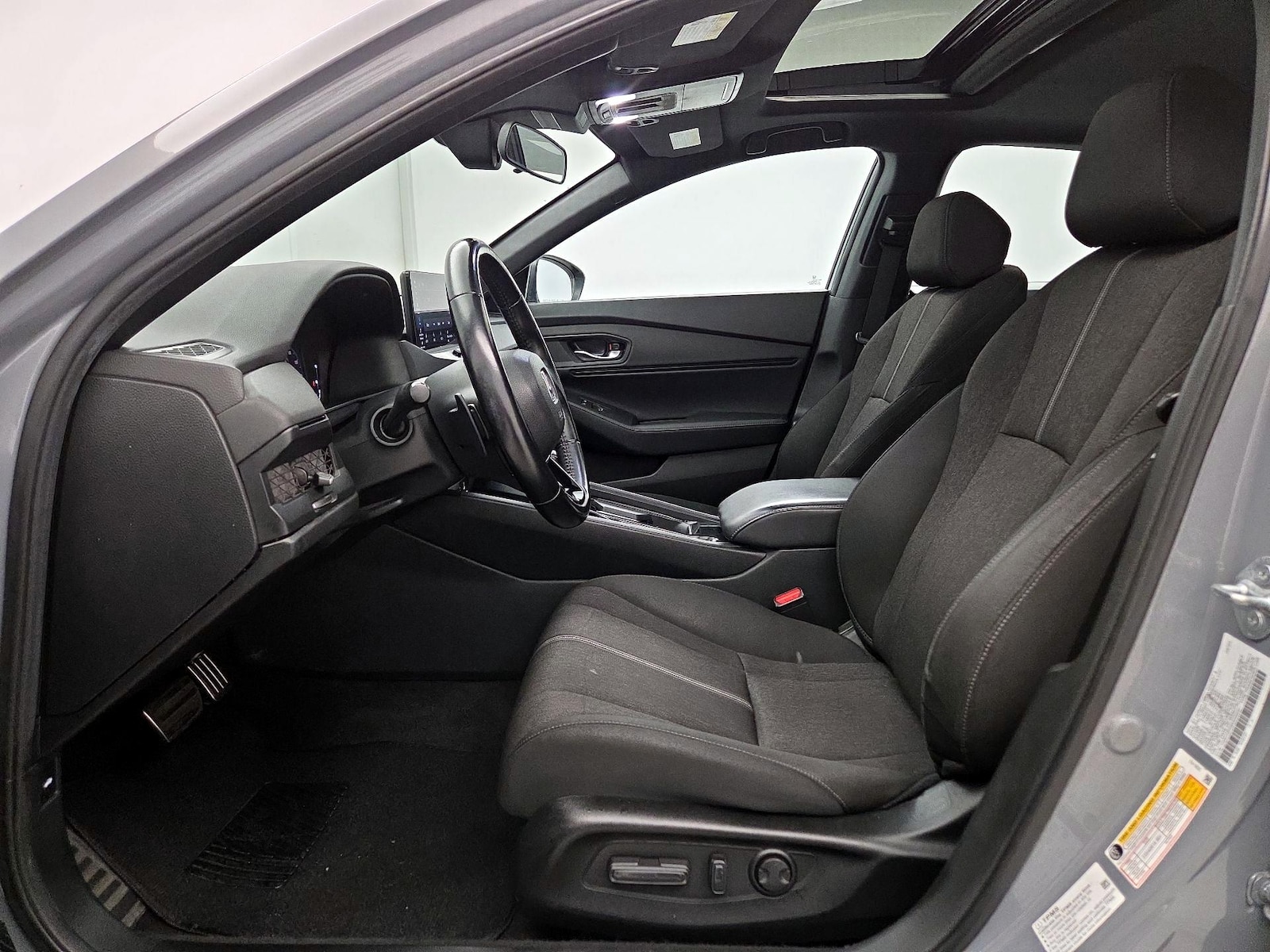 Power Seat(s) & Side Airbags