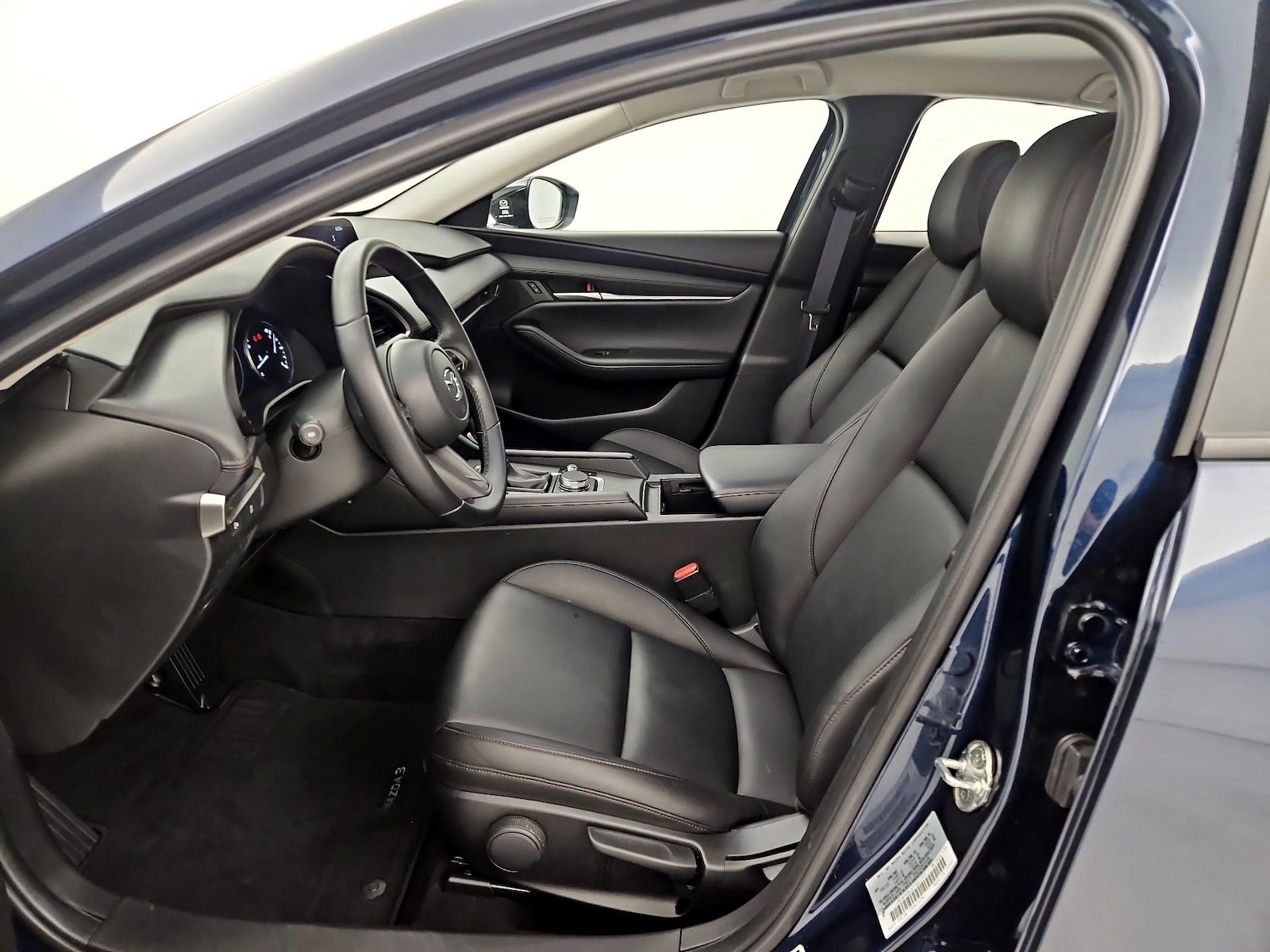 Side Airbags & Leatherette Seats