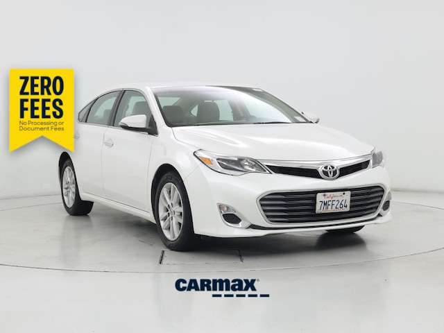 White 2015 Toyota Avalon Sedan Front-Wheel Drive Automatic