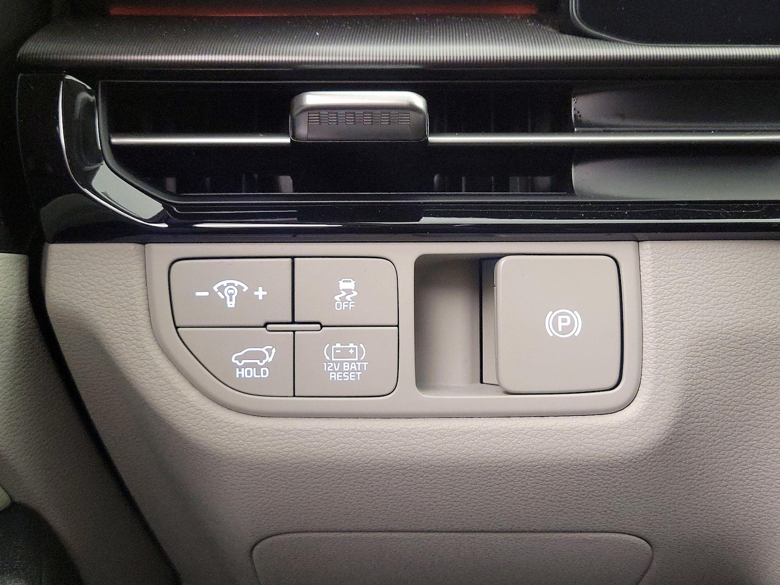 2026 Kia Sportage SX Prestige Hybrid - Photo 14