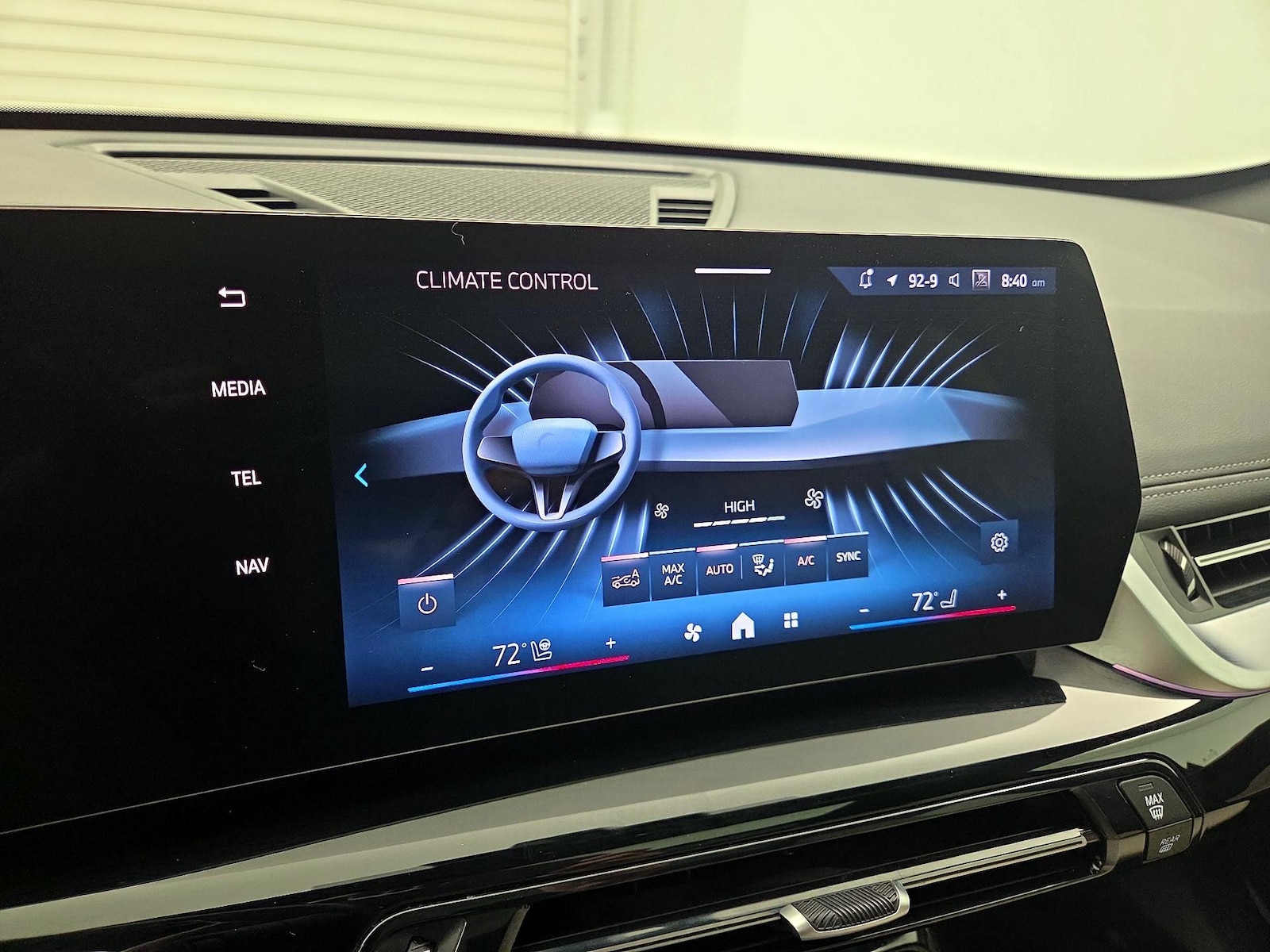 2025 BMW X1 28i - Photo 18