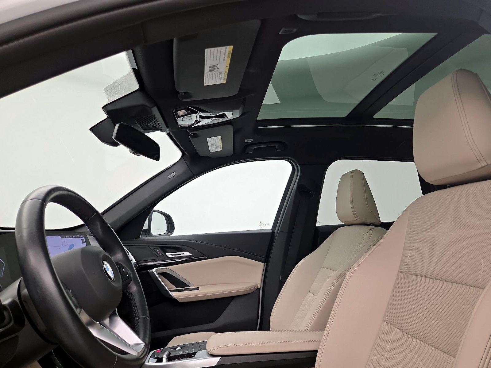 2025 BMW X1 28i - Photo 21