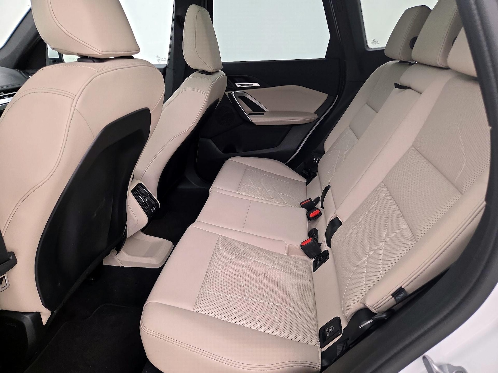 2025 BMW X1 28i - Photo 22