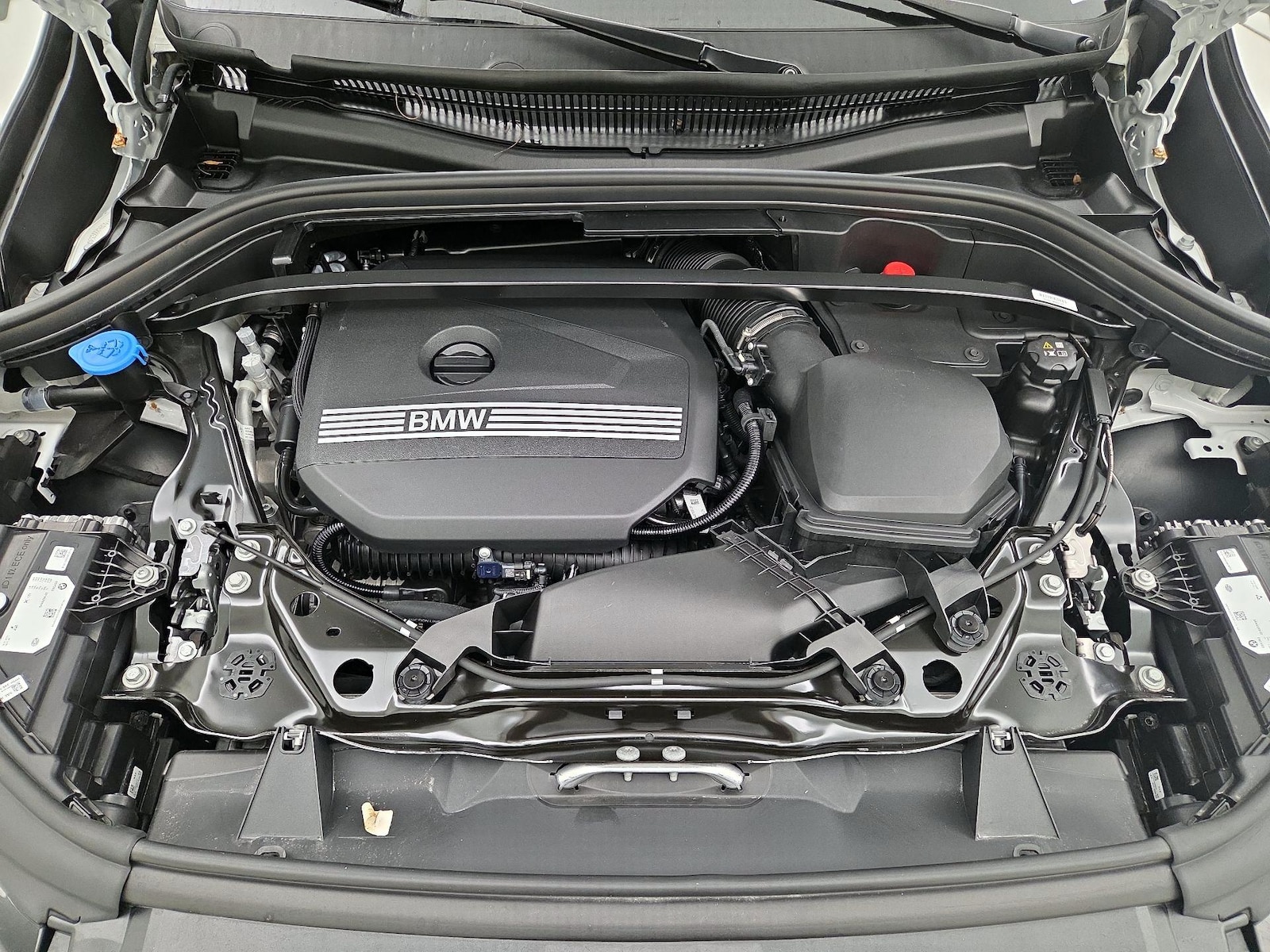 2025 BMW X1 28i - Photo 25