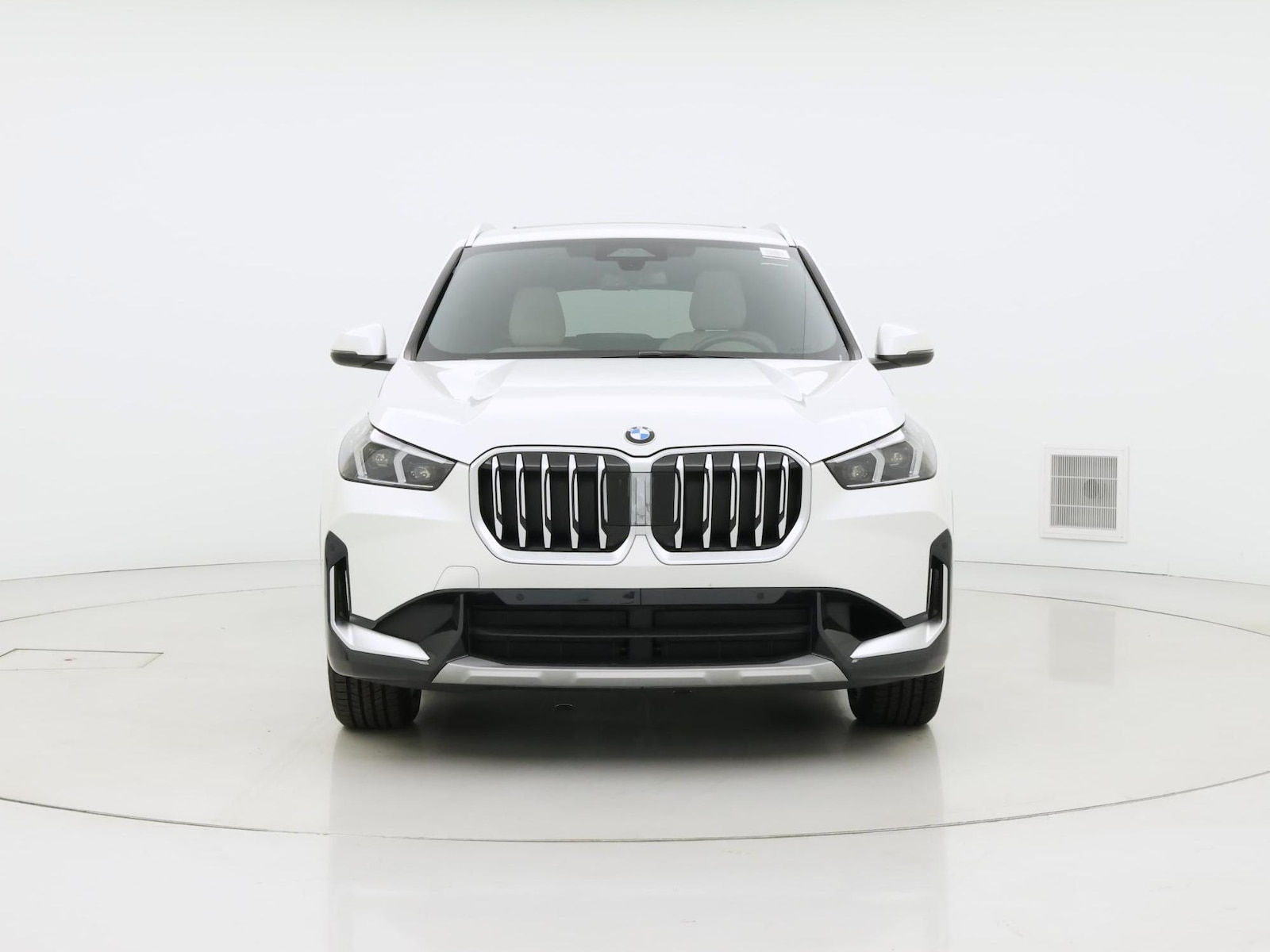 2025 BMW X1 28i - Photo 6