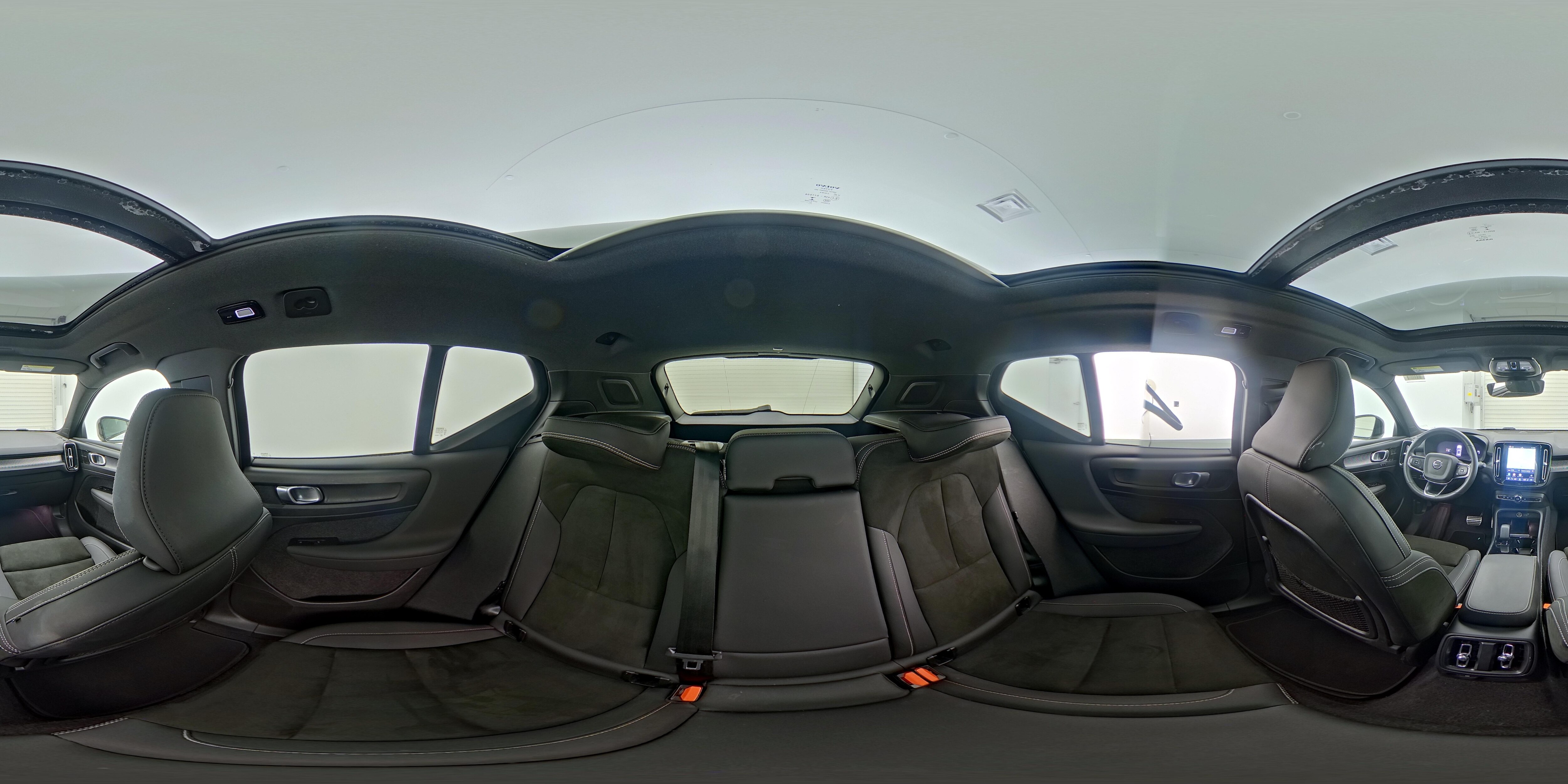 2022 Volvo XC40 Ultimate - Photo 30