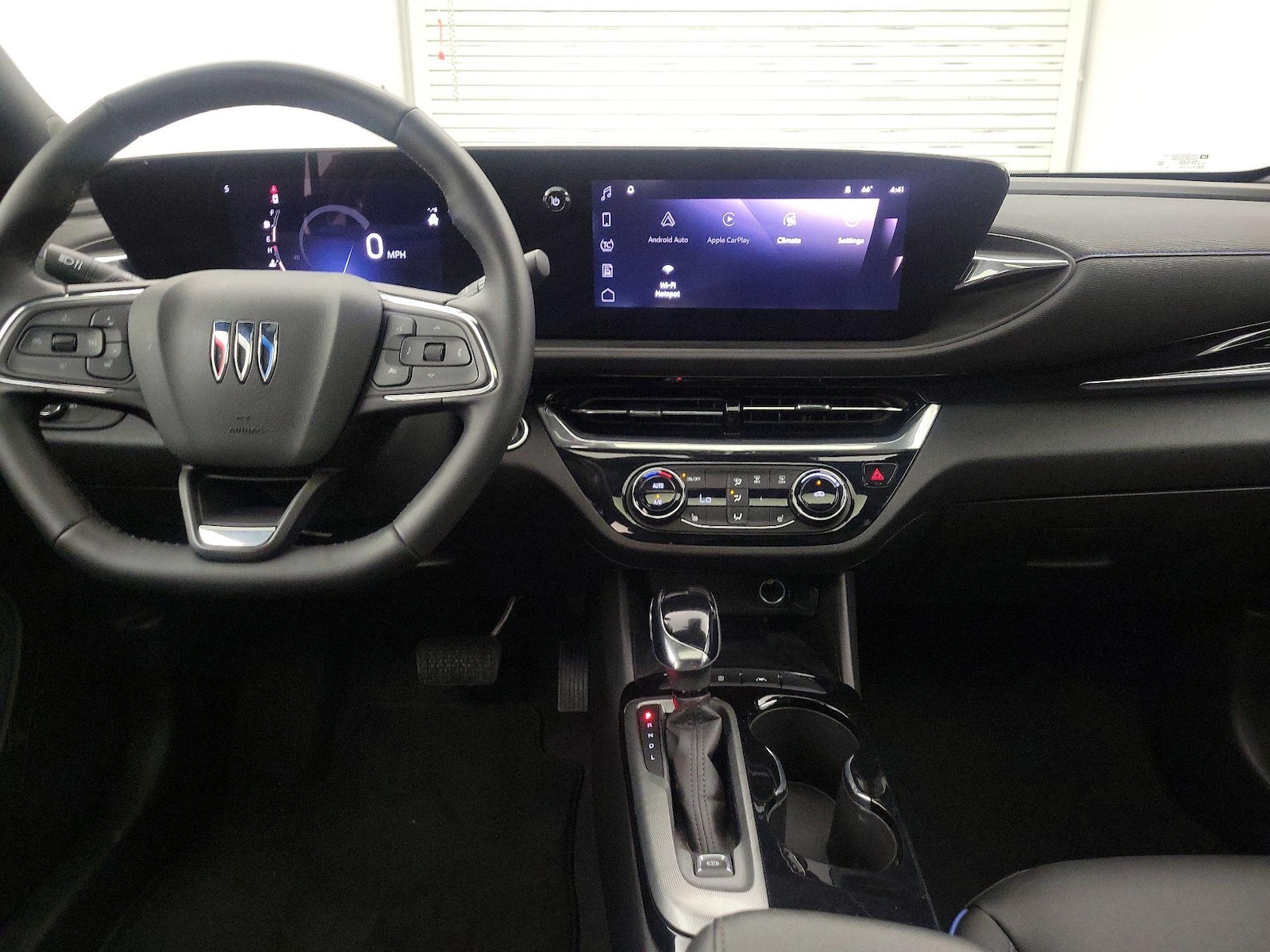 Apple CarPlay® & Android Auto™