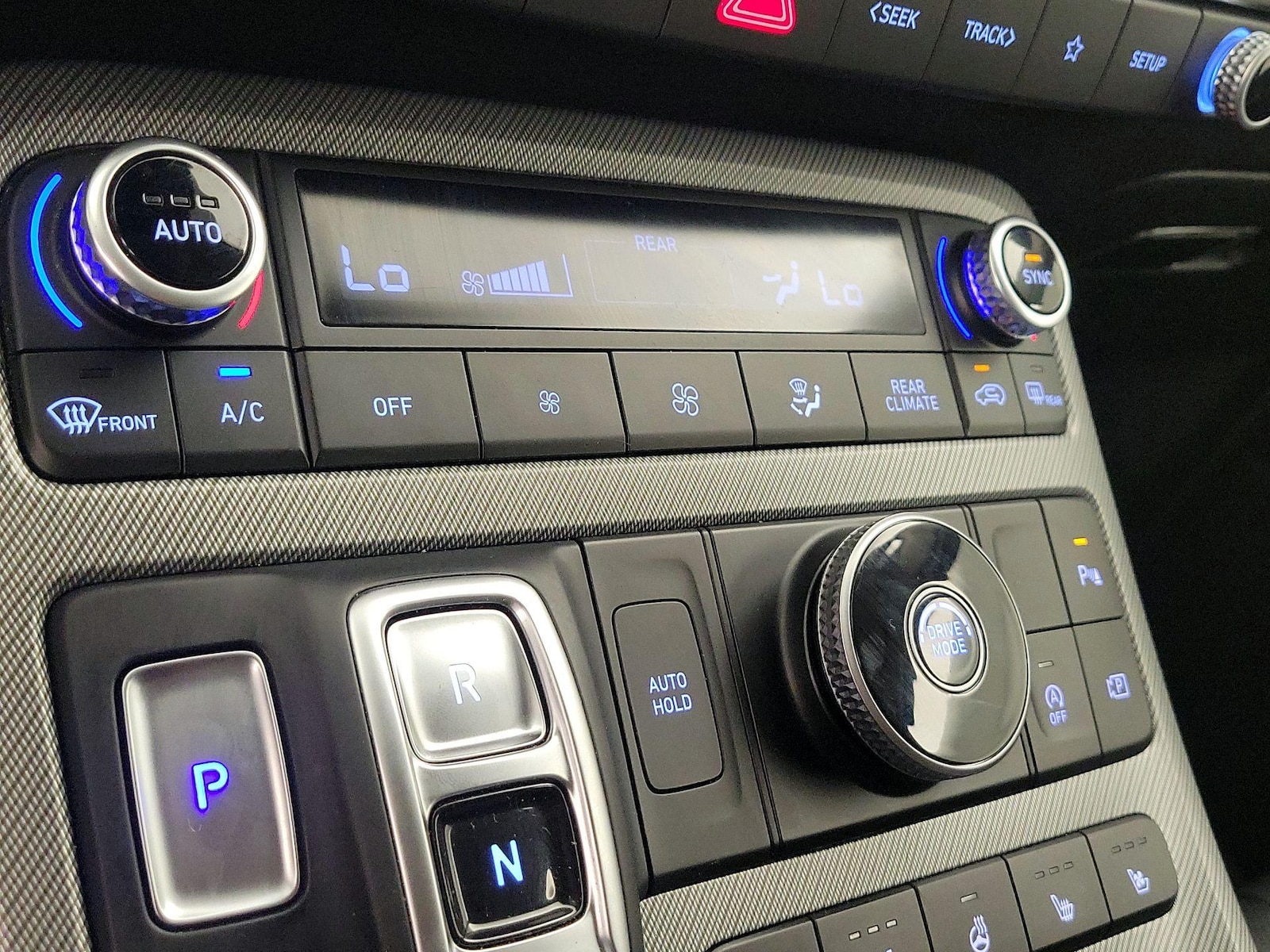 2024 Hyundai Palisade SEL - Photo 18