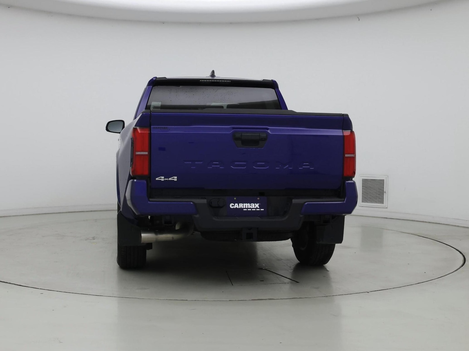 2025 Toyota Tacoma SR5 - Photo 7