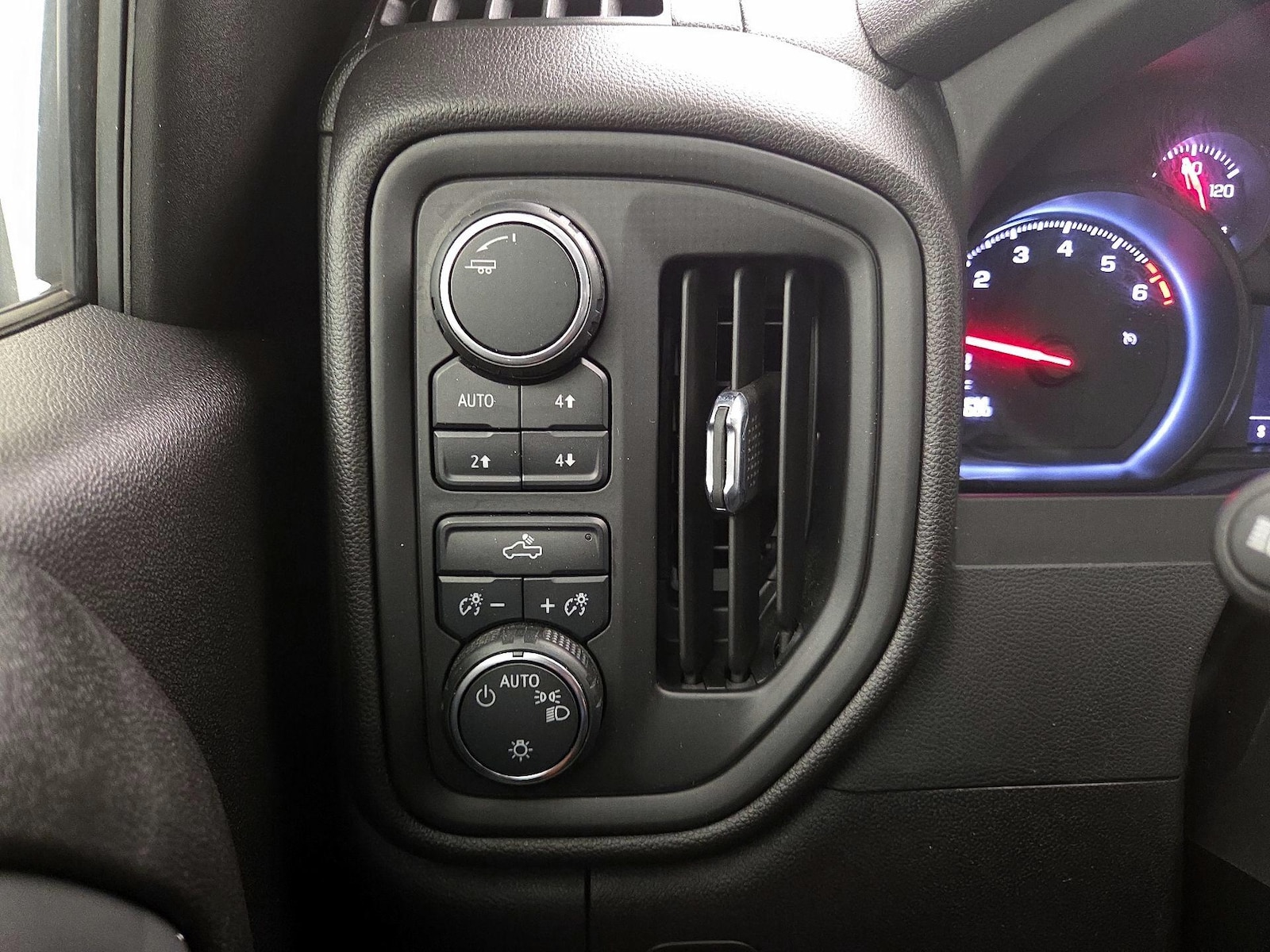 2023 Chevrolet Silverado 1500 Work Truck - Photo 14