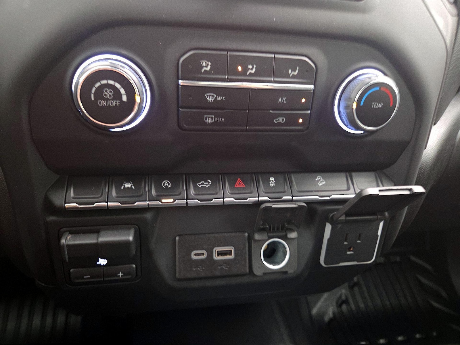 2023 Chevrolet Silverado 1500 Work Truck - Photo 17