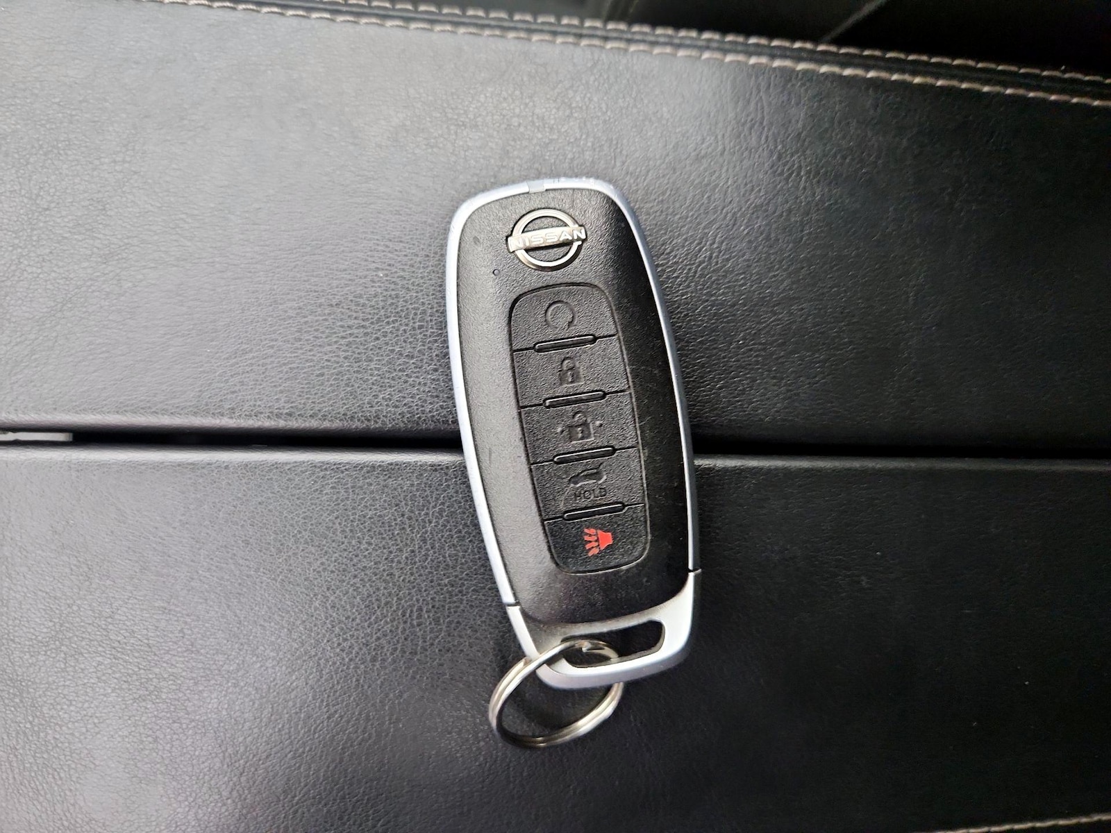 2025 Nissan Rogue SV - Photo 23