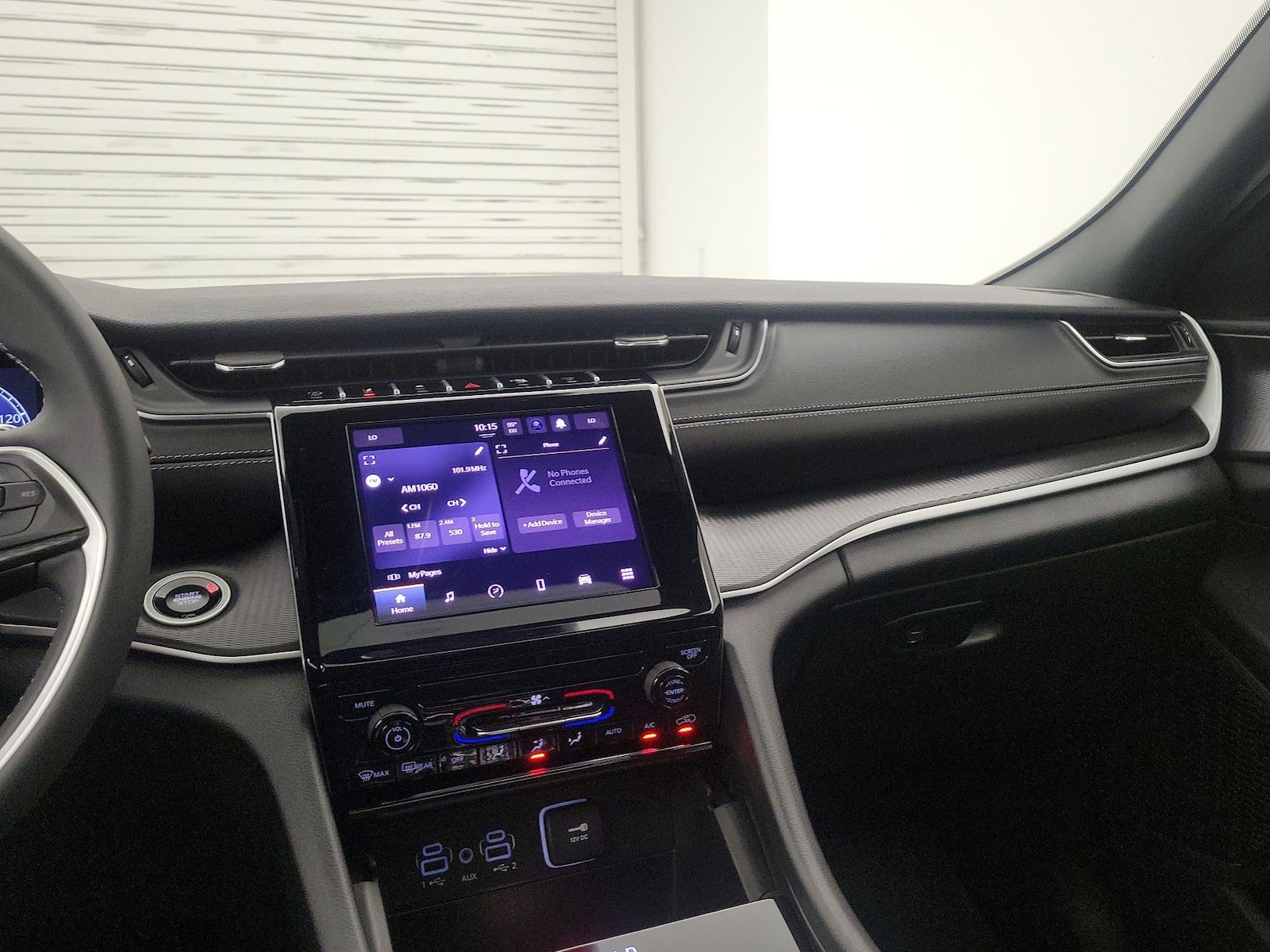 Apple CarPlay® & Android Auto™