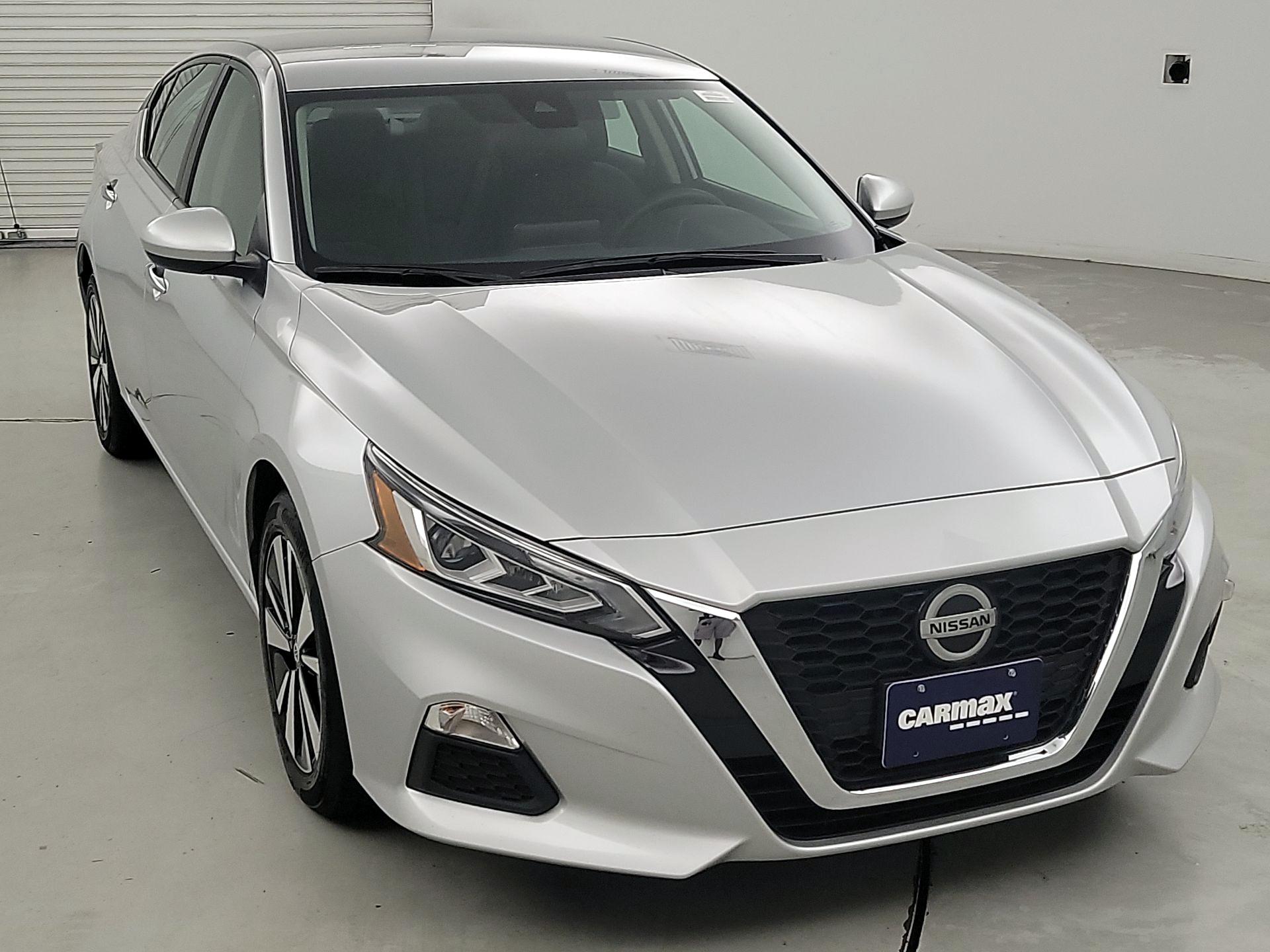 Silver 2022 Nissan Altima Sedan All-Wheel Drive Automatic