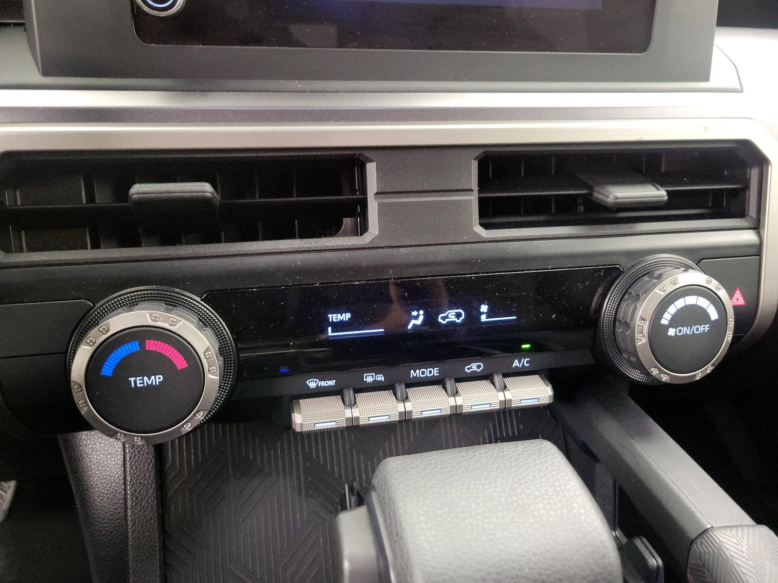 2026 Toyota 4Runner SR5 - Photo 17