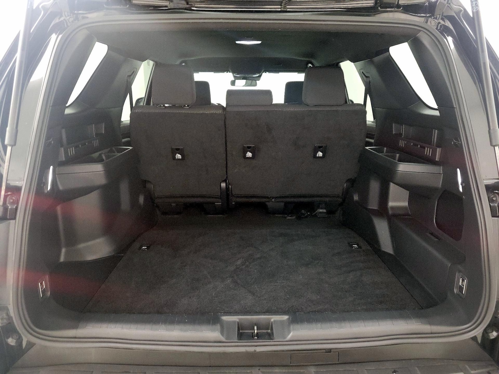 2026 Toyota 4Runner SR5 - Photo 21