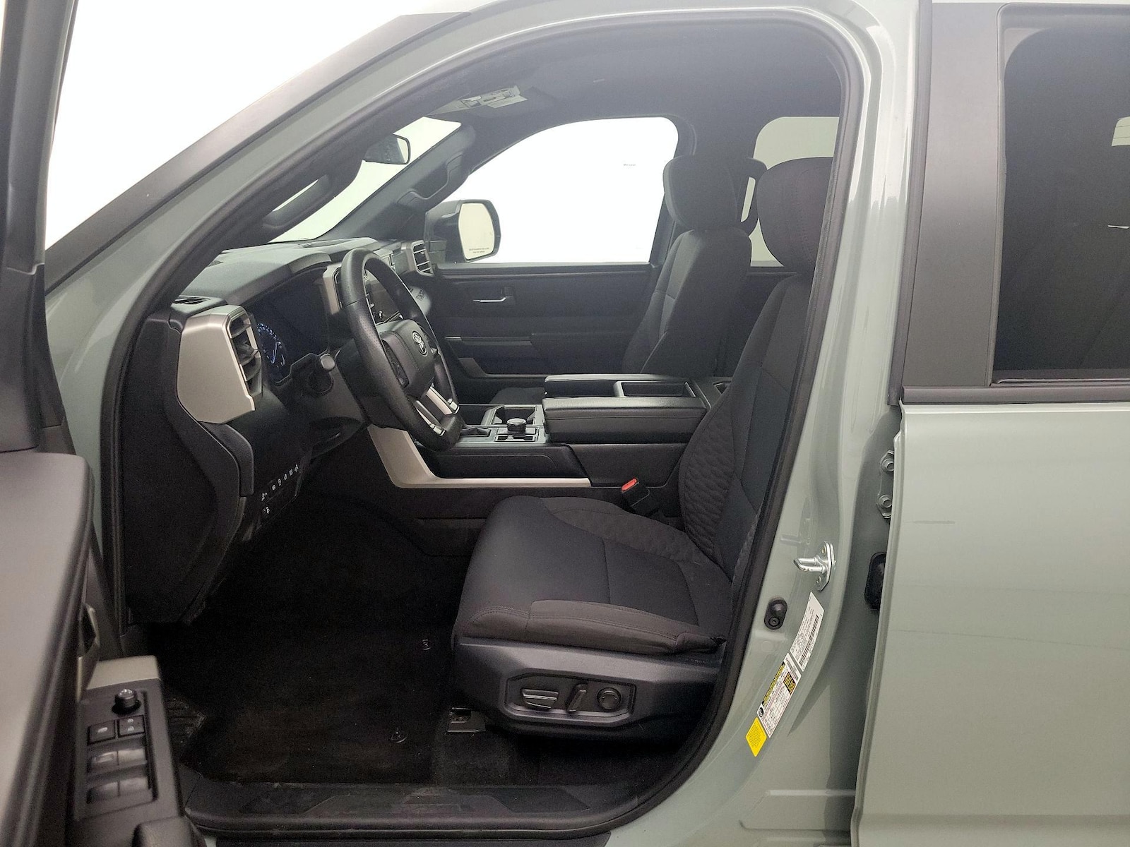 Power Seat(s) & Side Airbags